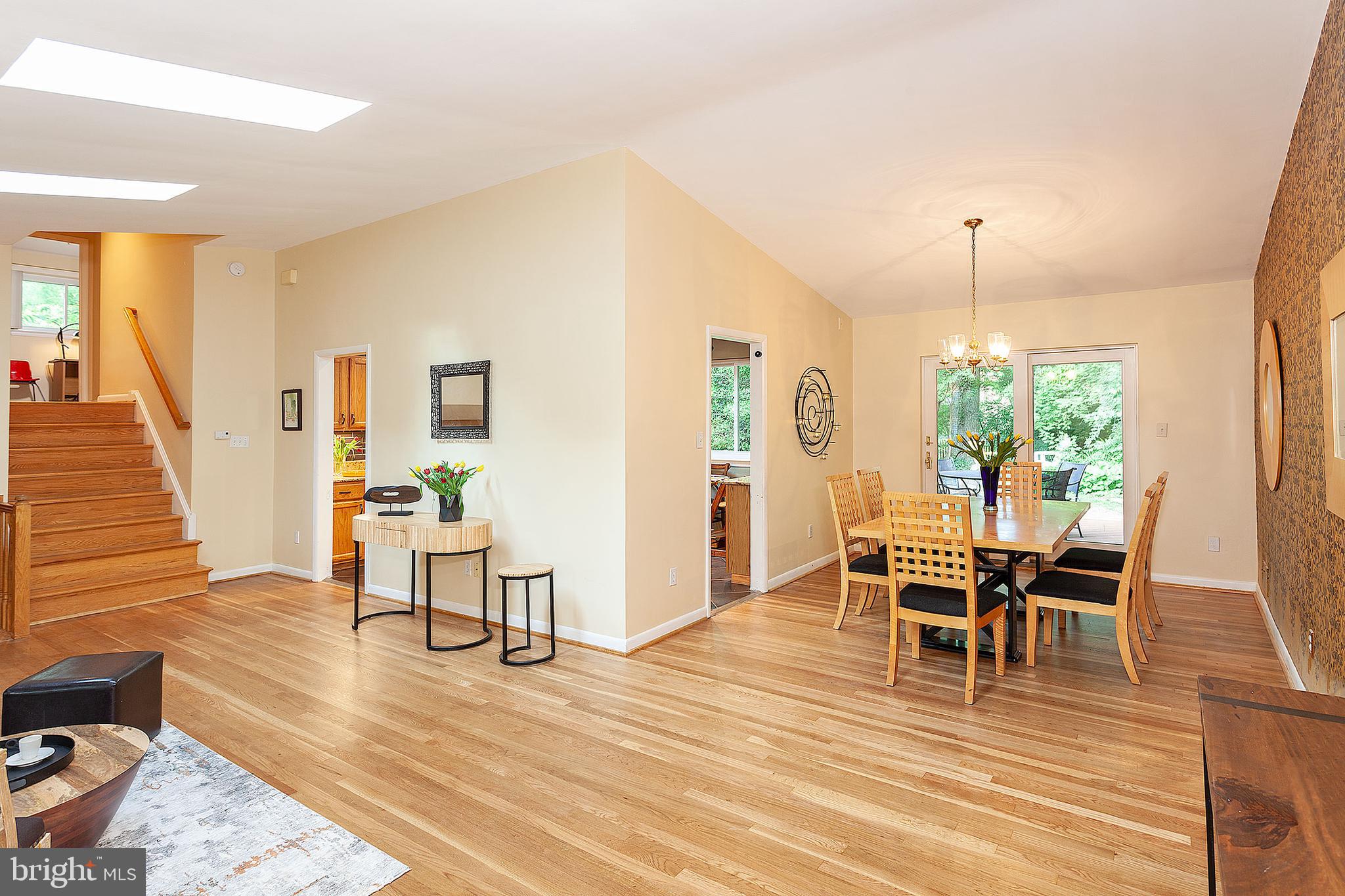 STRATTON WOODS - Residential