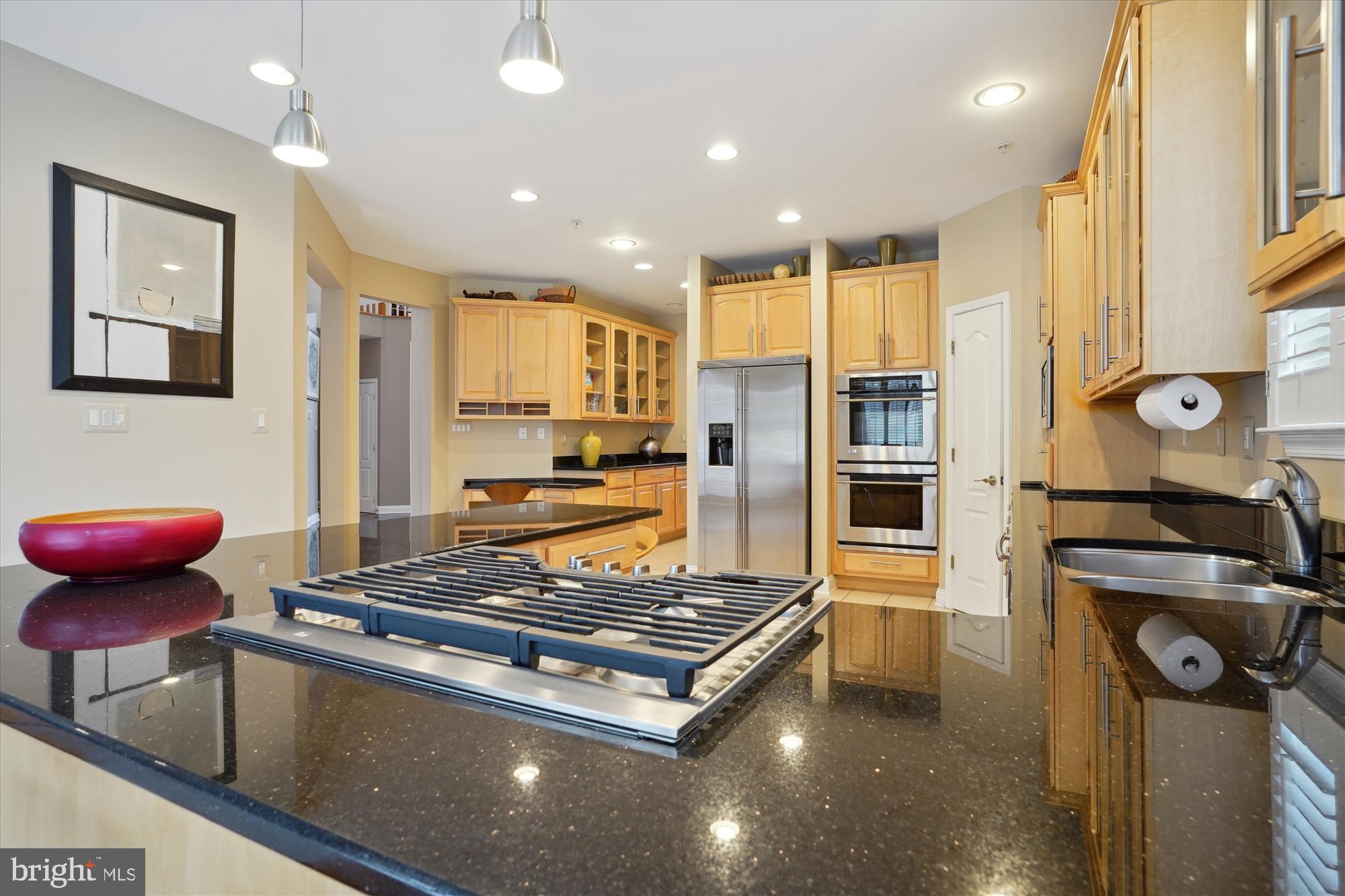 QUEEN ANNE - Residential