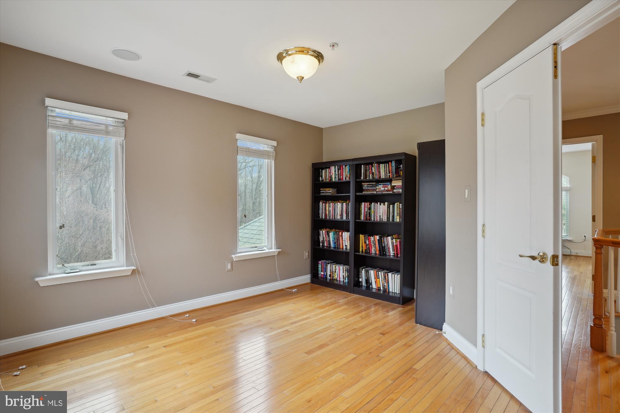 QUEEN ANNE - Residential