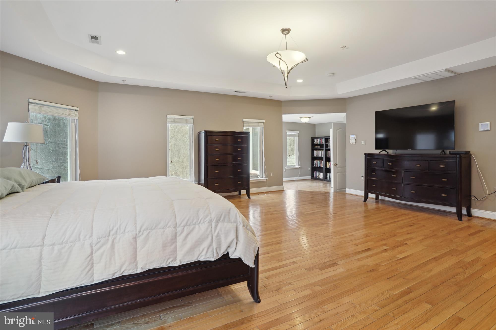 QUEEN ANNE - Residential