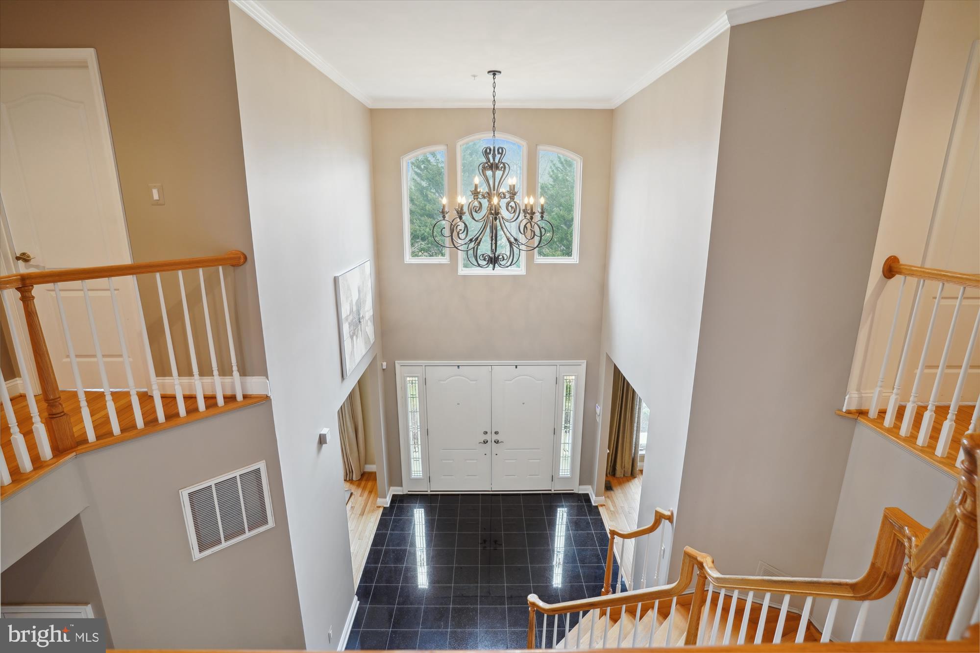 QUEEN ANNE - Residential