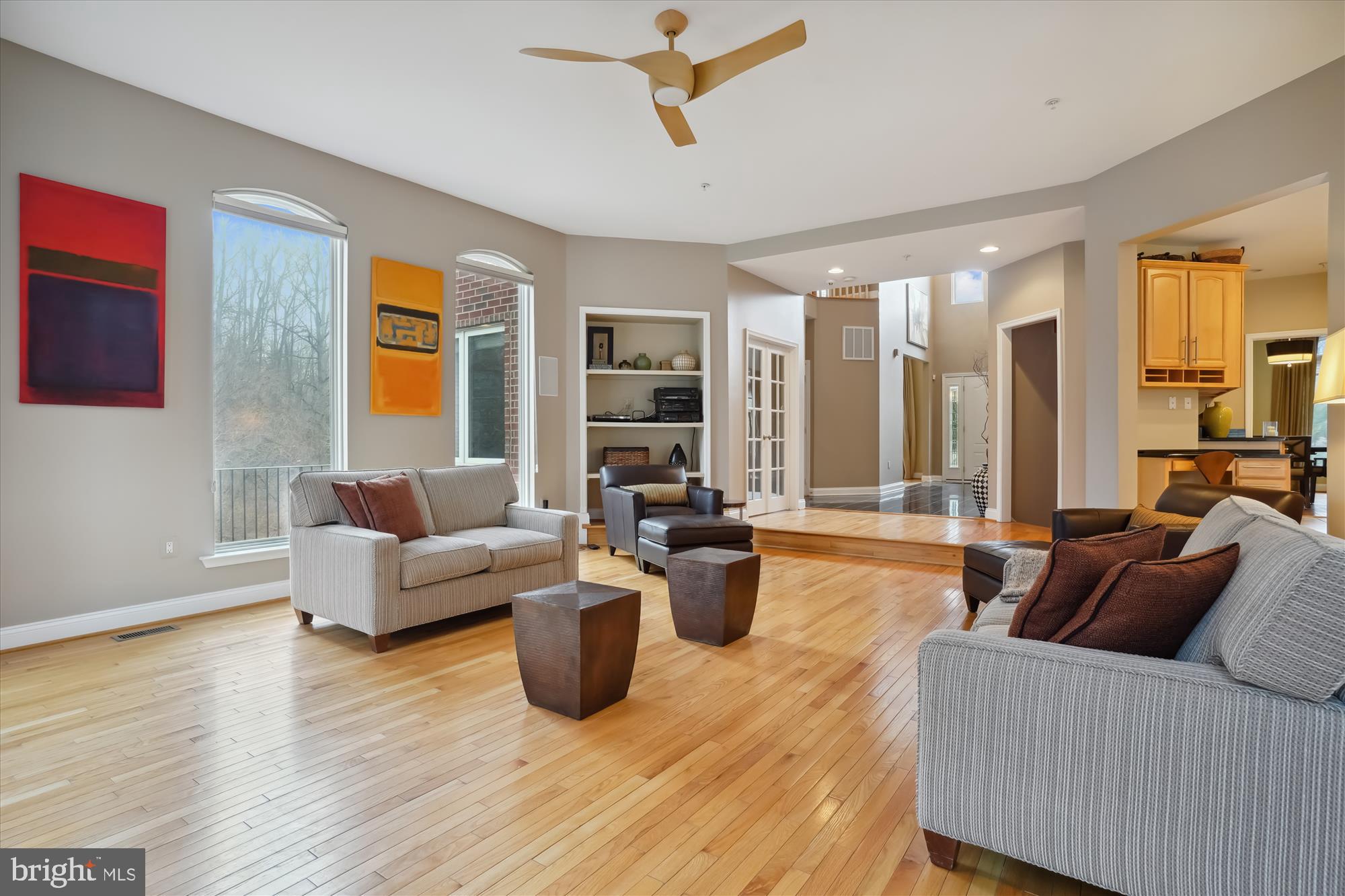 QUEEN ANNE - Residential