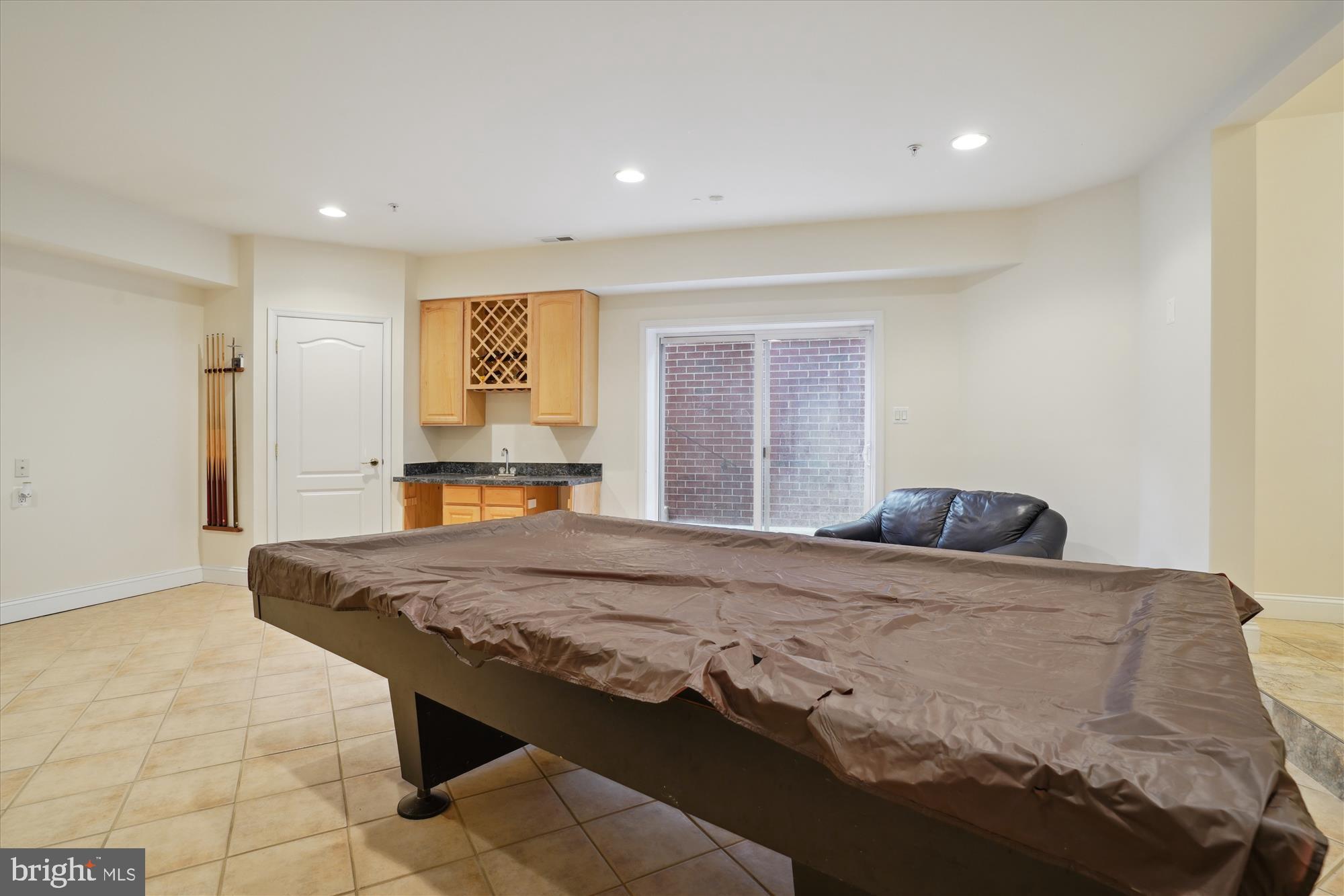 QUEEN ANNE - Residential