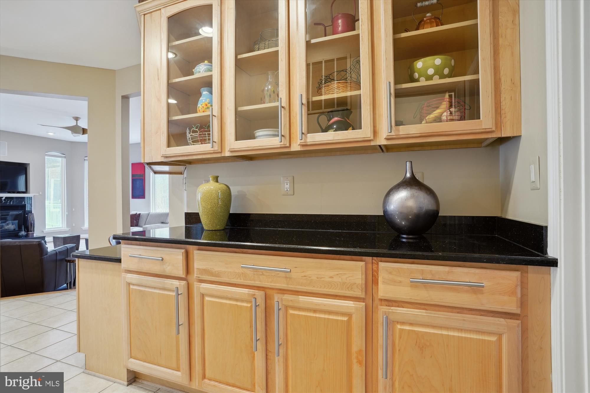 QUEEN ANNE - Residential