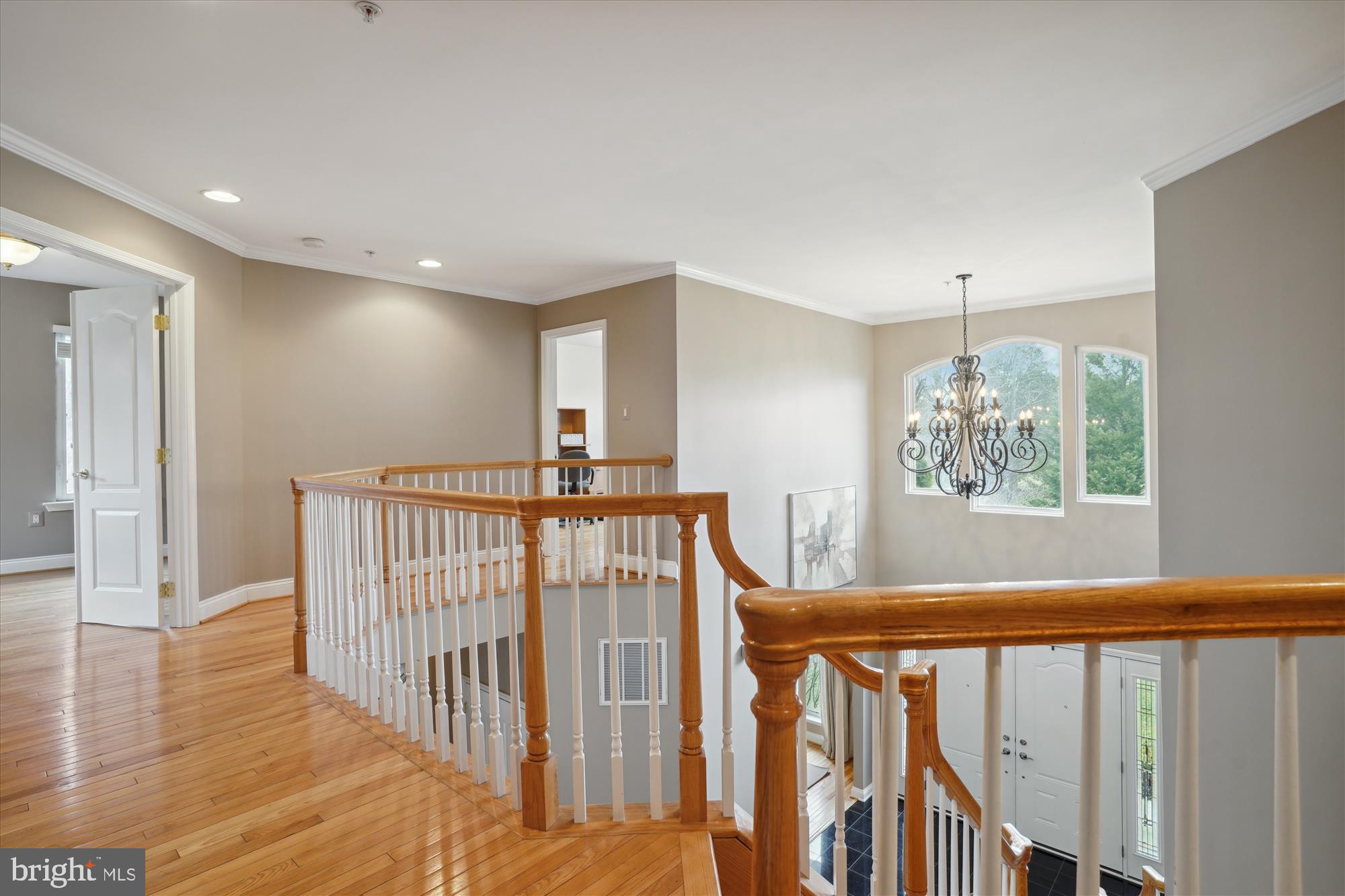 QUEEN ANNE - Residential