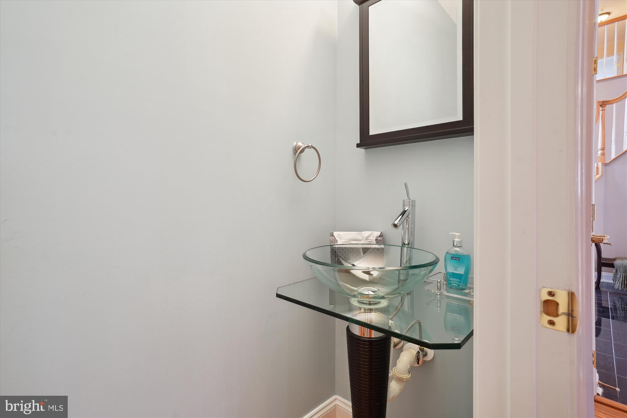 QUEEN ANNE - Residential