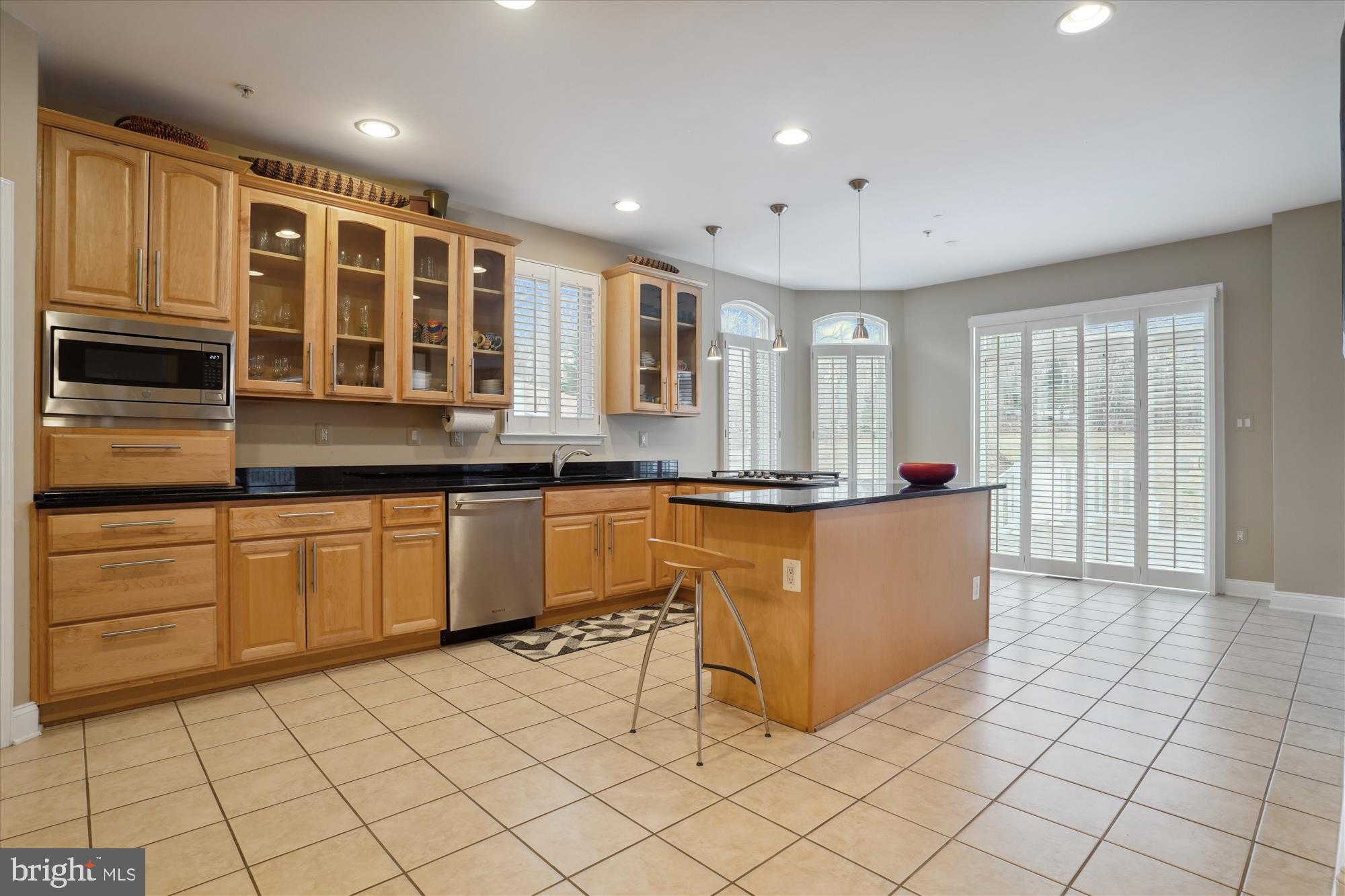 QUEEN ANNE - Residential