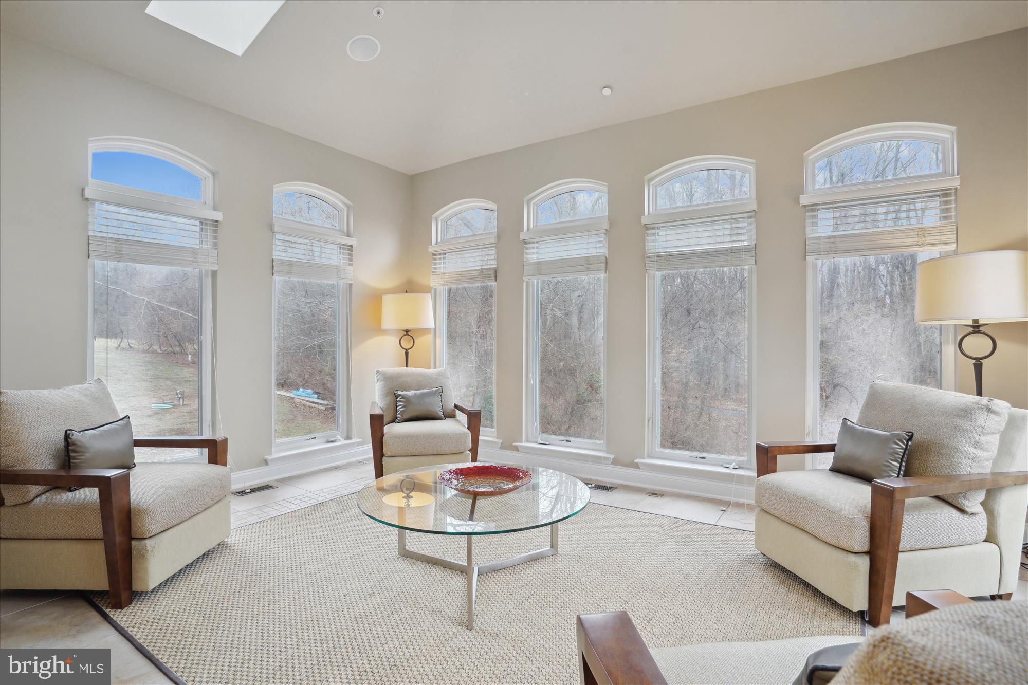 QUEEN ANNE - Residential