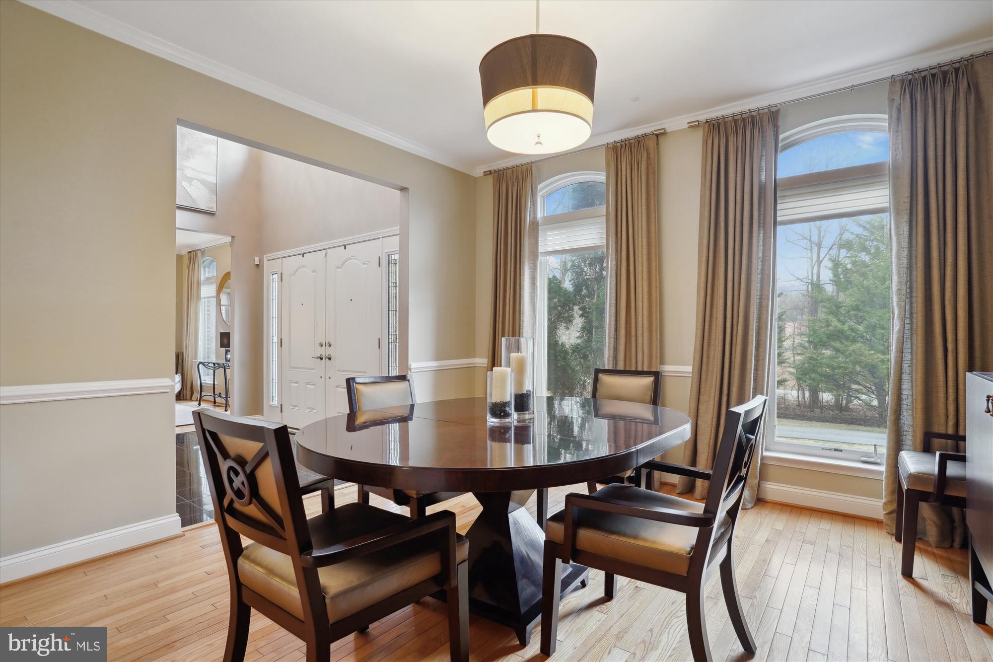 QUEEN ANNE - Residential