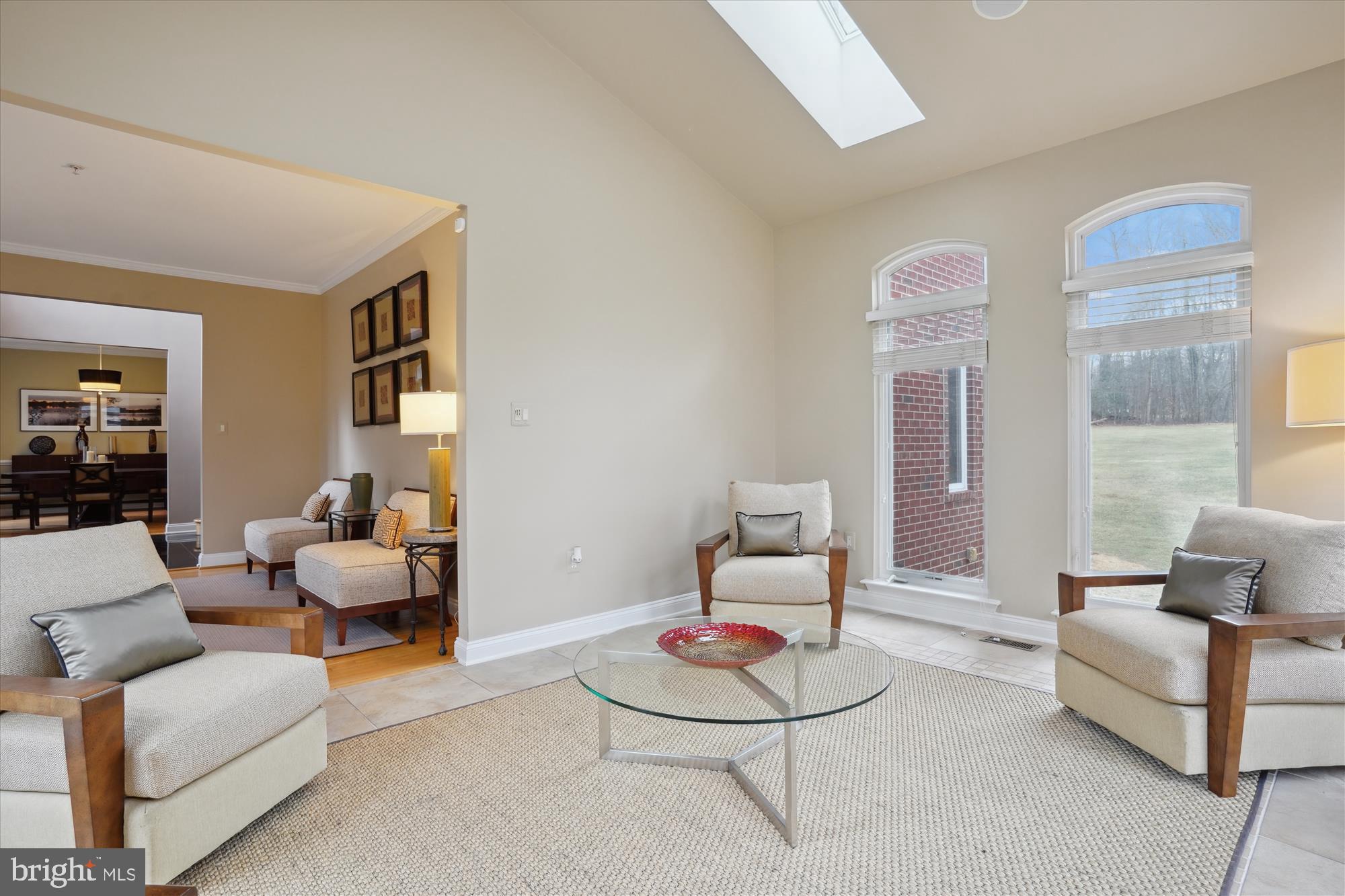 QUEEN ANNE - Residential