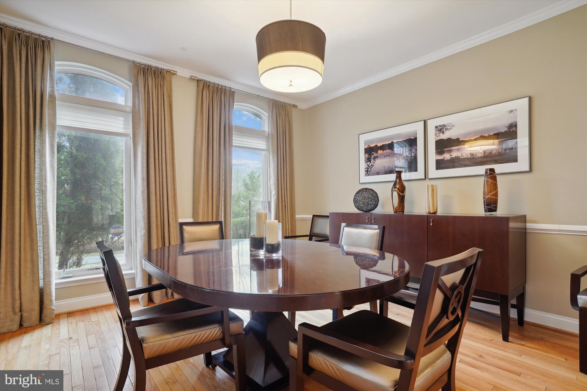 QUEEN ANNE - Residential