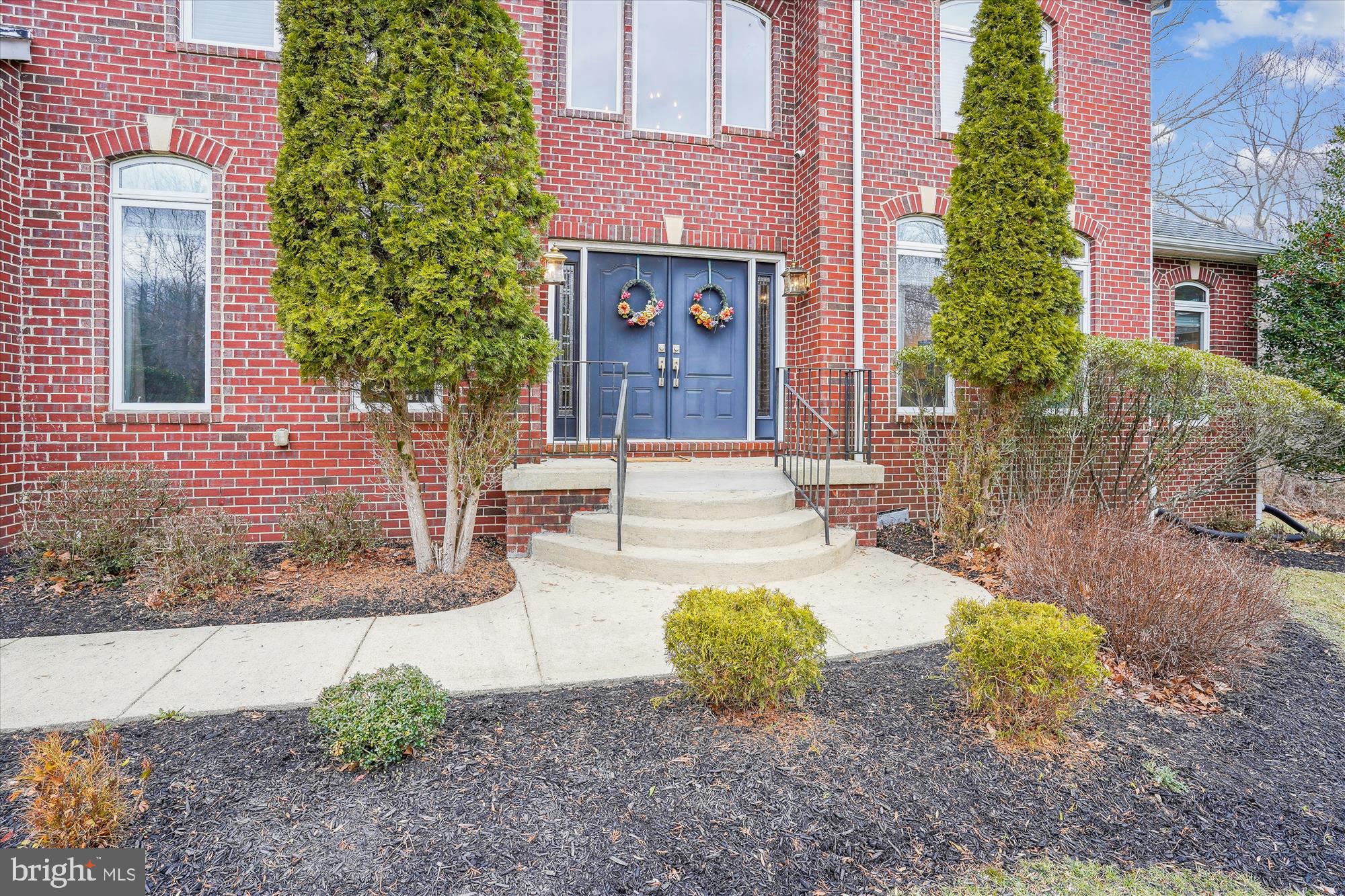 QUEEN ANNE - Residential