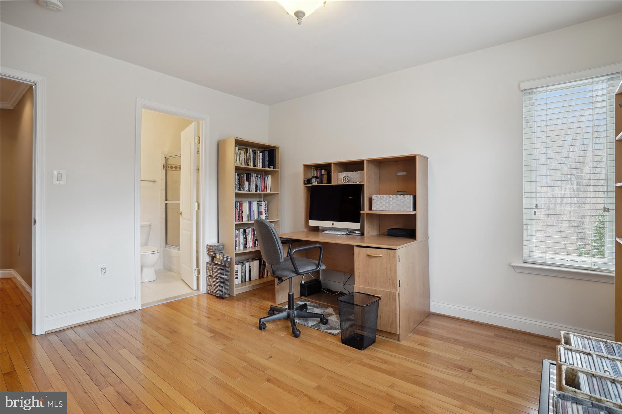 QUEEN ANNE - Residential