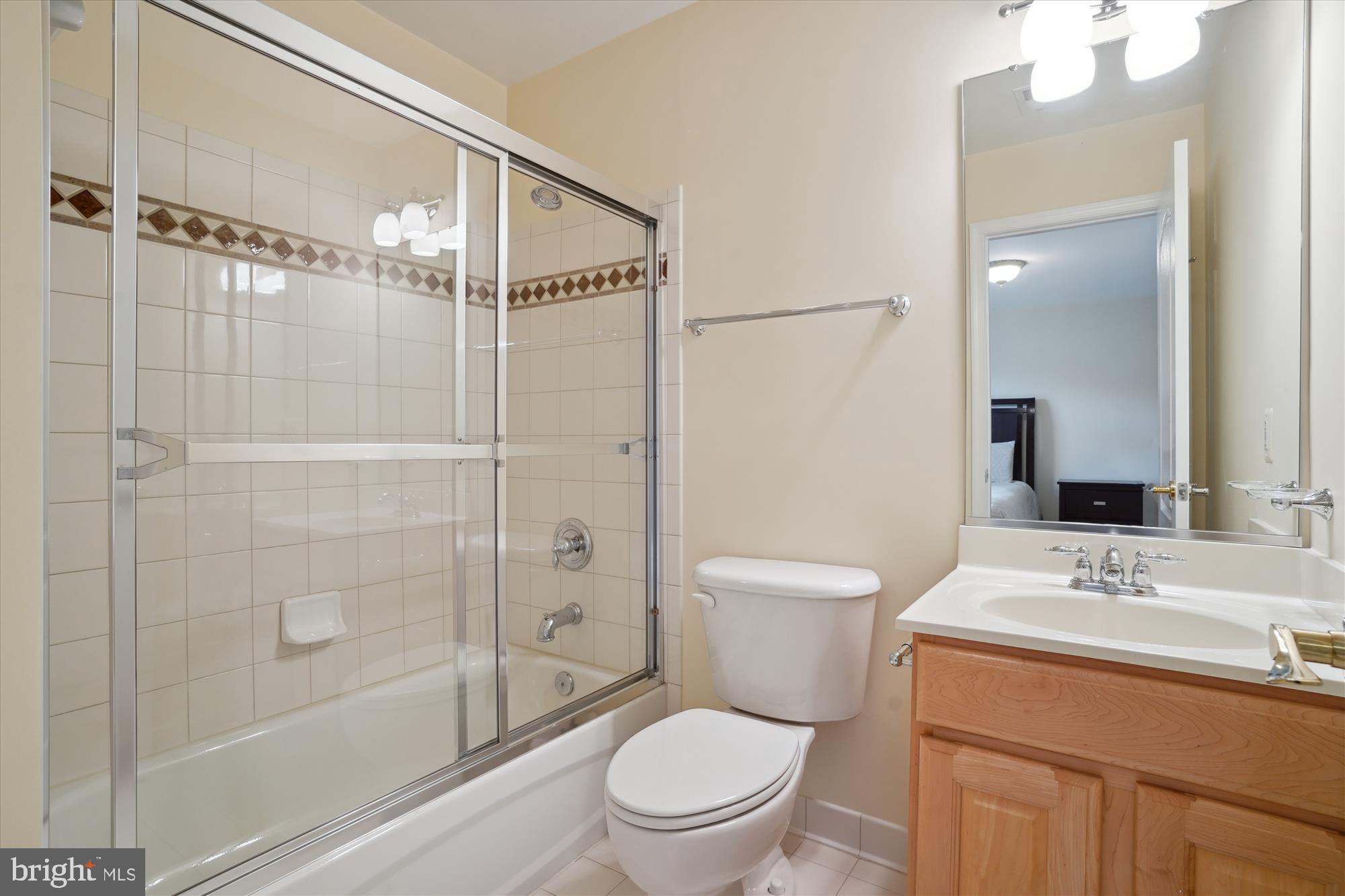 QUEEN ANNE - Residential