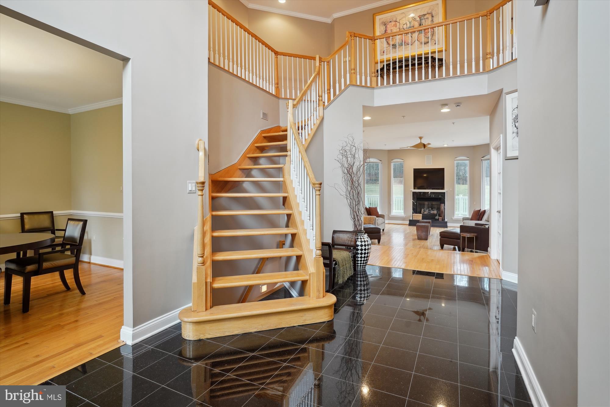 QUEEN ANNE - Residential