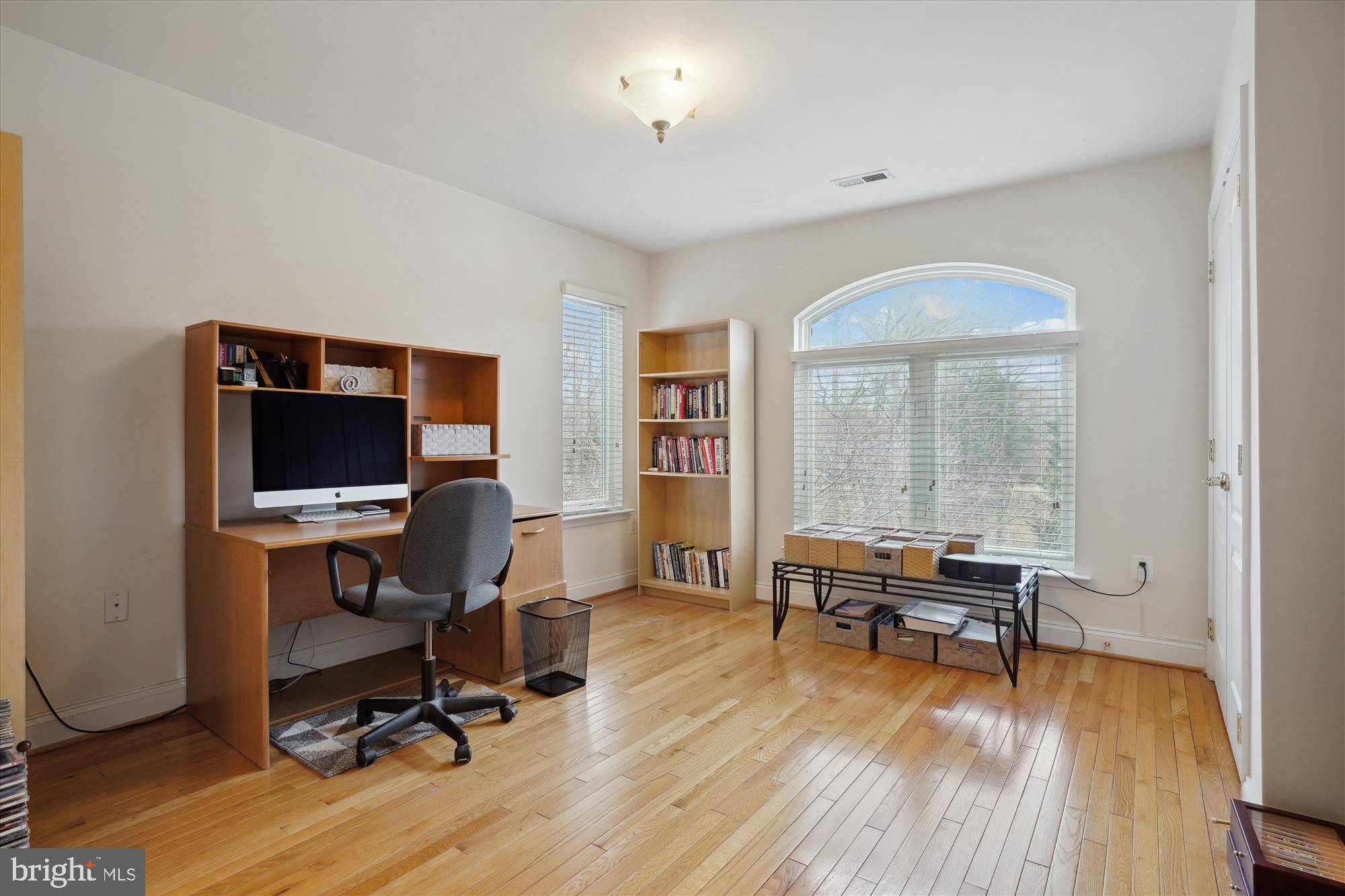 QUEEN ANNE - Residential