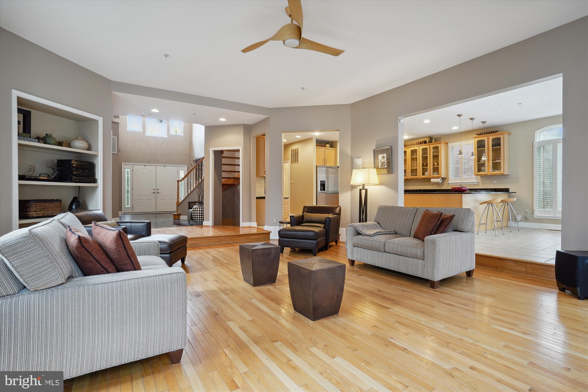 QUEEN ANNE - Residential