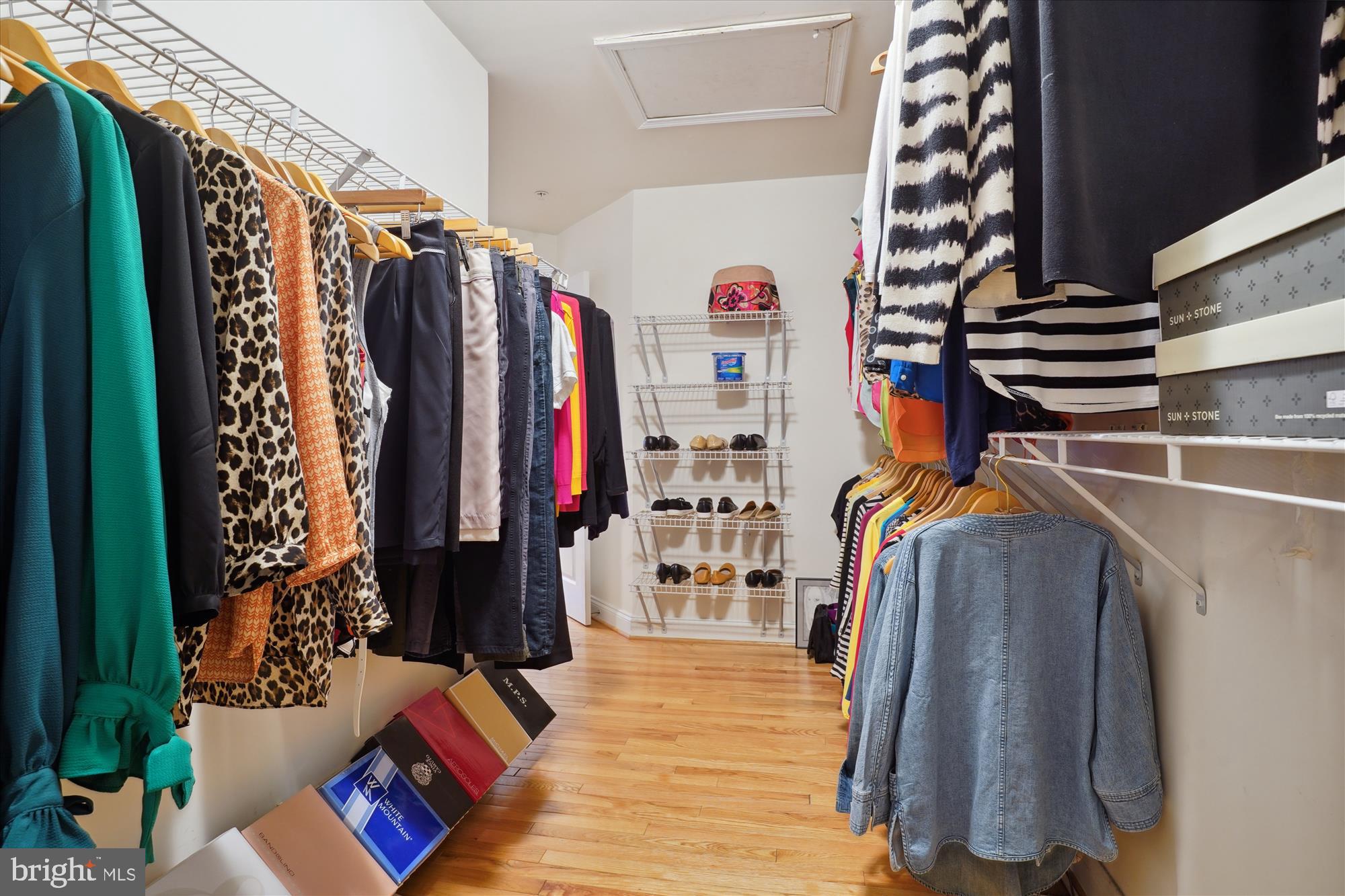 QUEEN ANNE - Residential