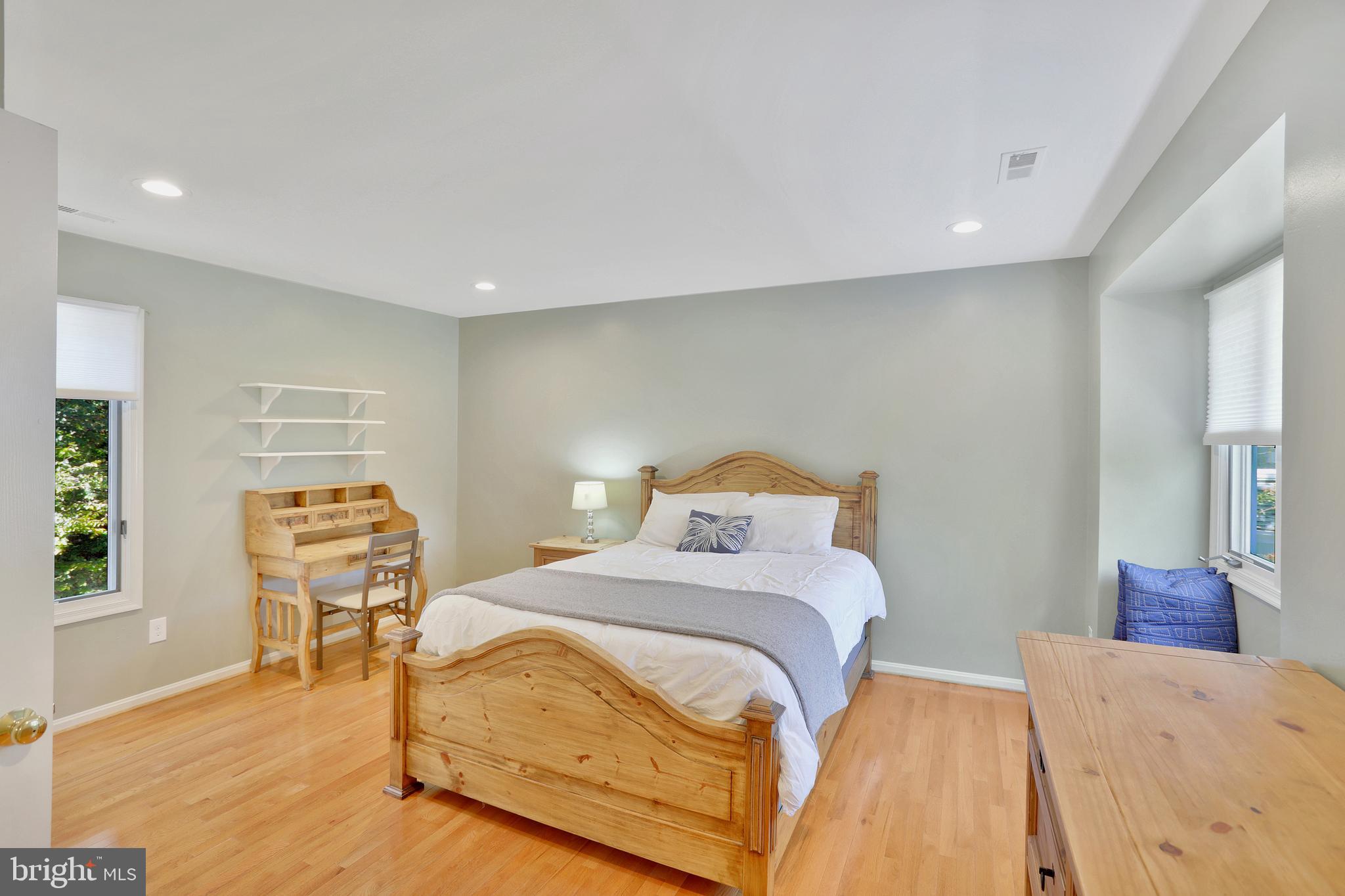 CASCADES/LOWES - Residential