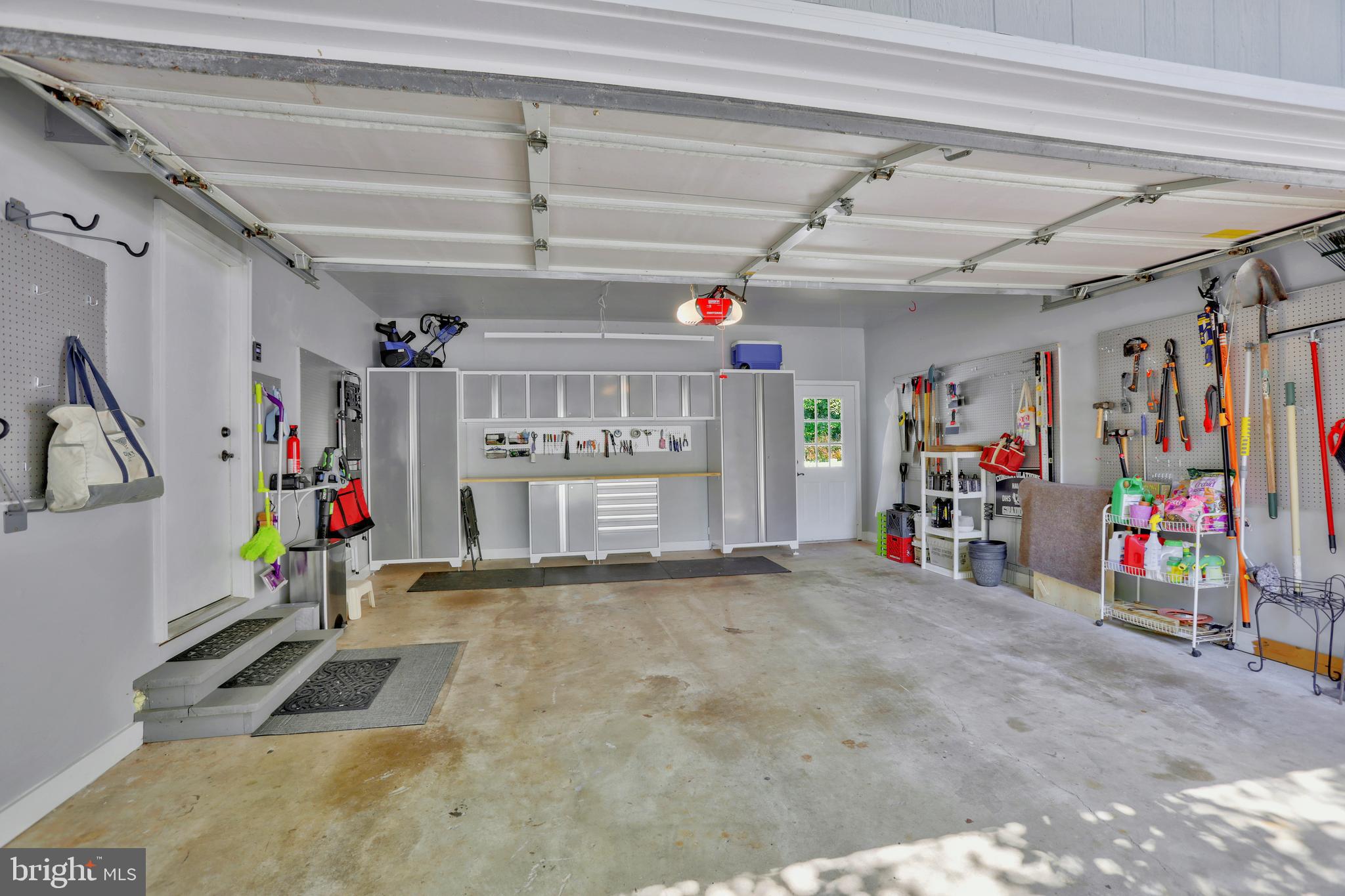 CASCADES/LOWES - Residential