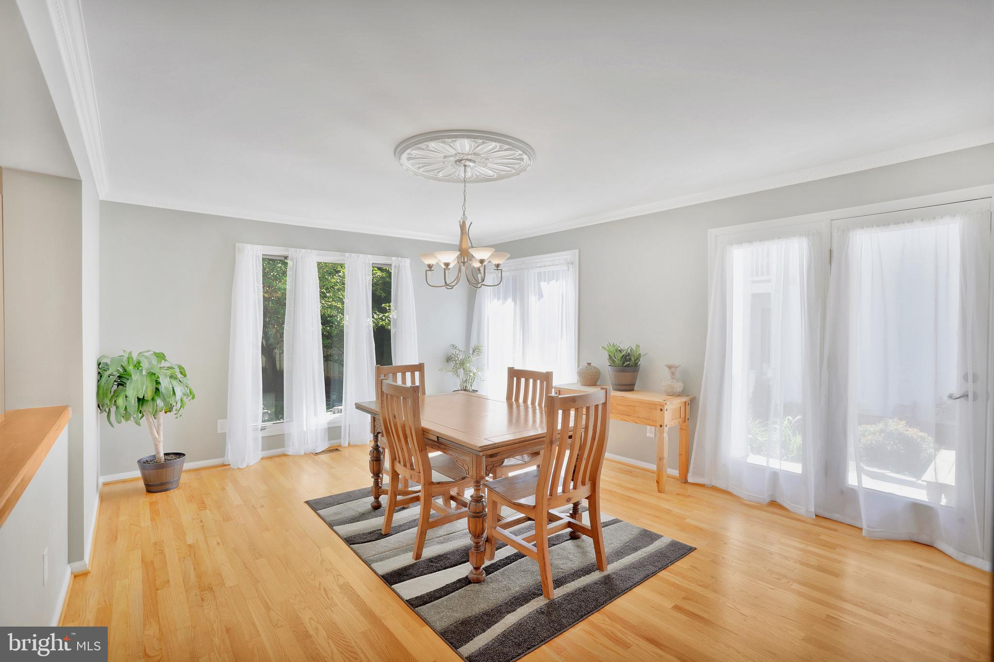 CASCADES/LOWES - Residential