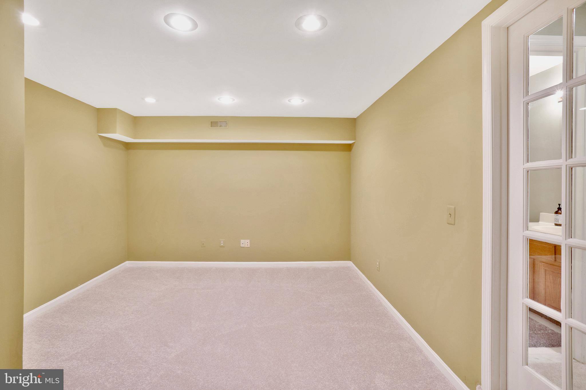 CASCADES/LOWES - Residential