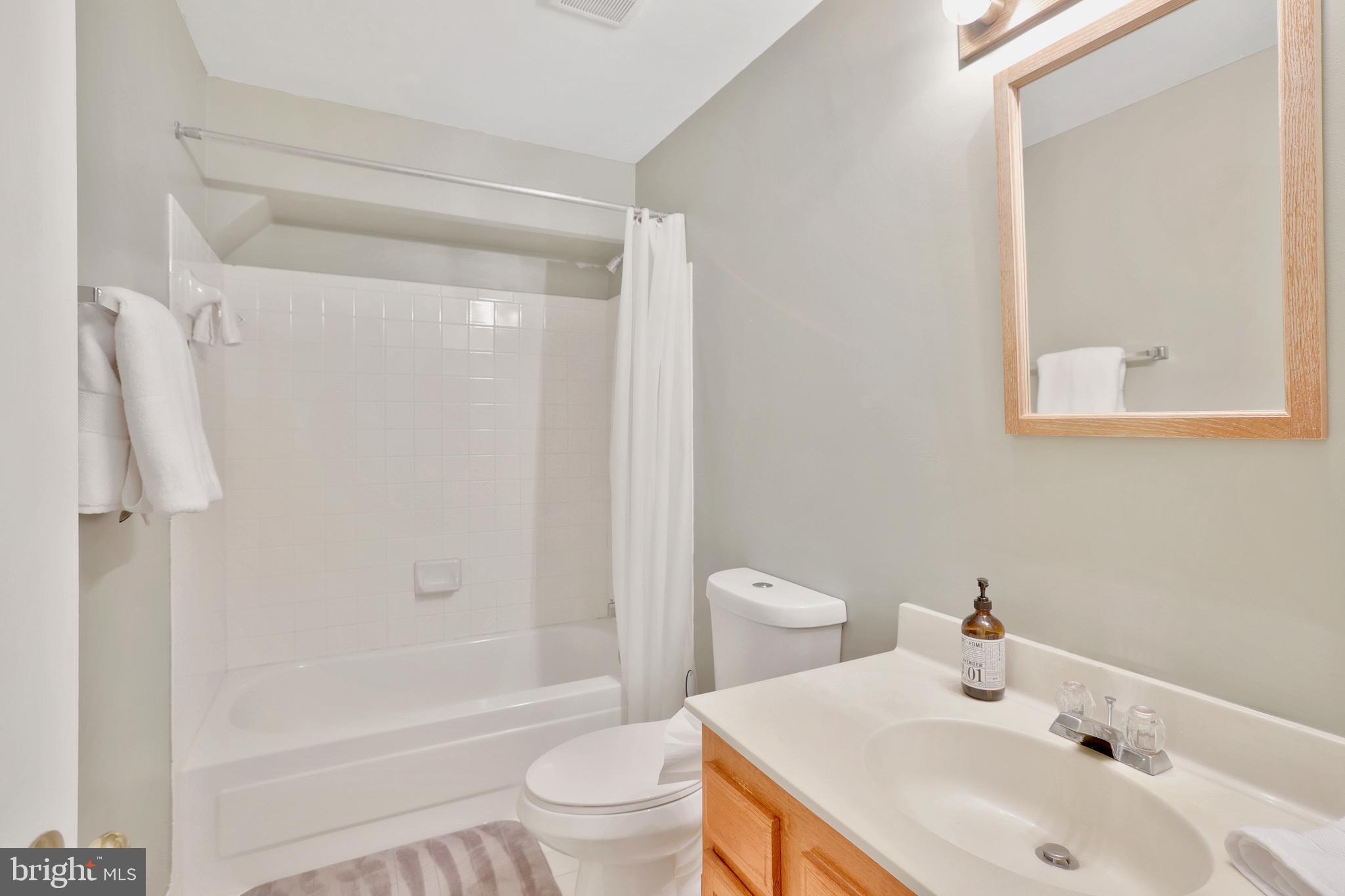 CASCADES/LOWES - Residential