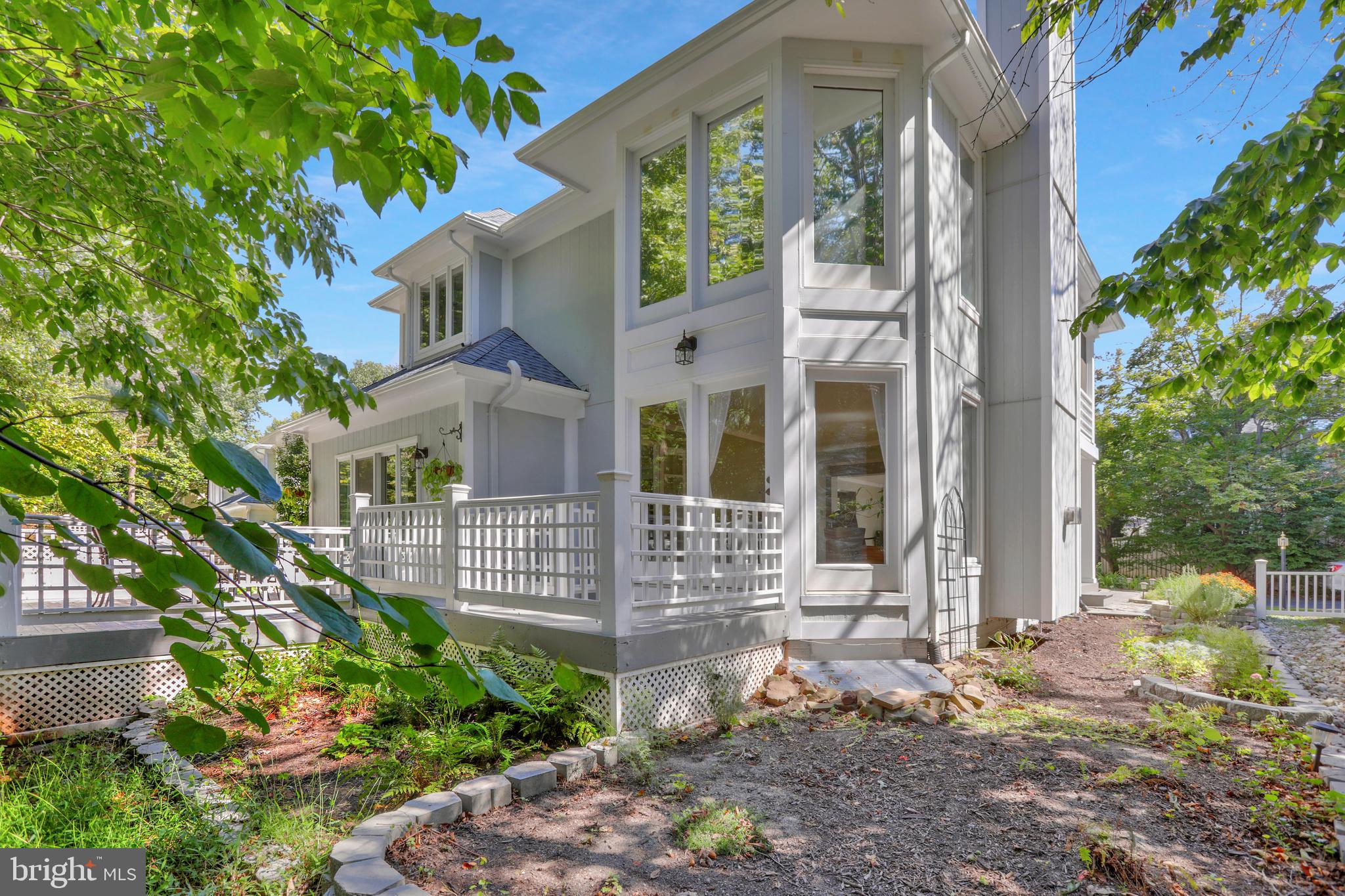 CASCADES/LOWES - Residential