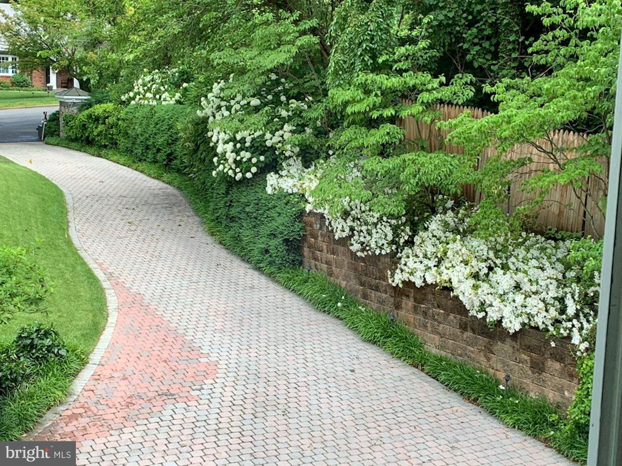 SPRING VALLEY - Residential