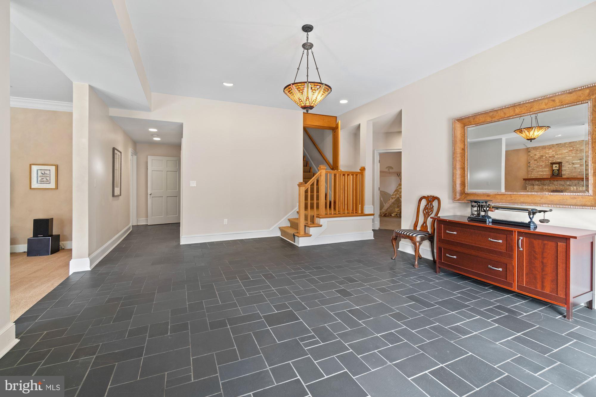 SPRING VALLEY - Residential