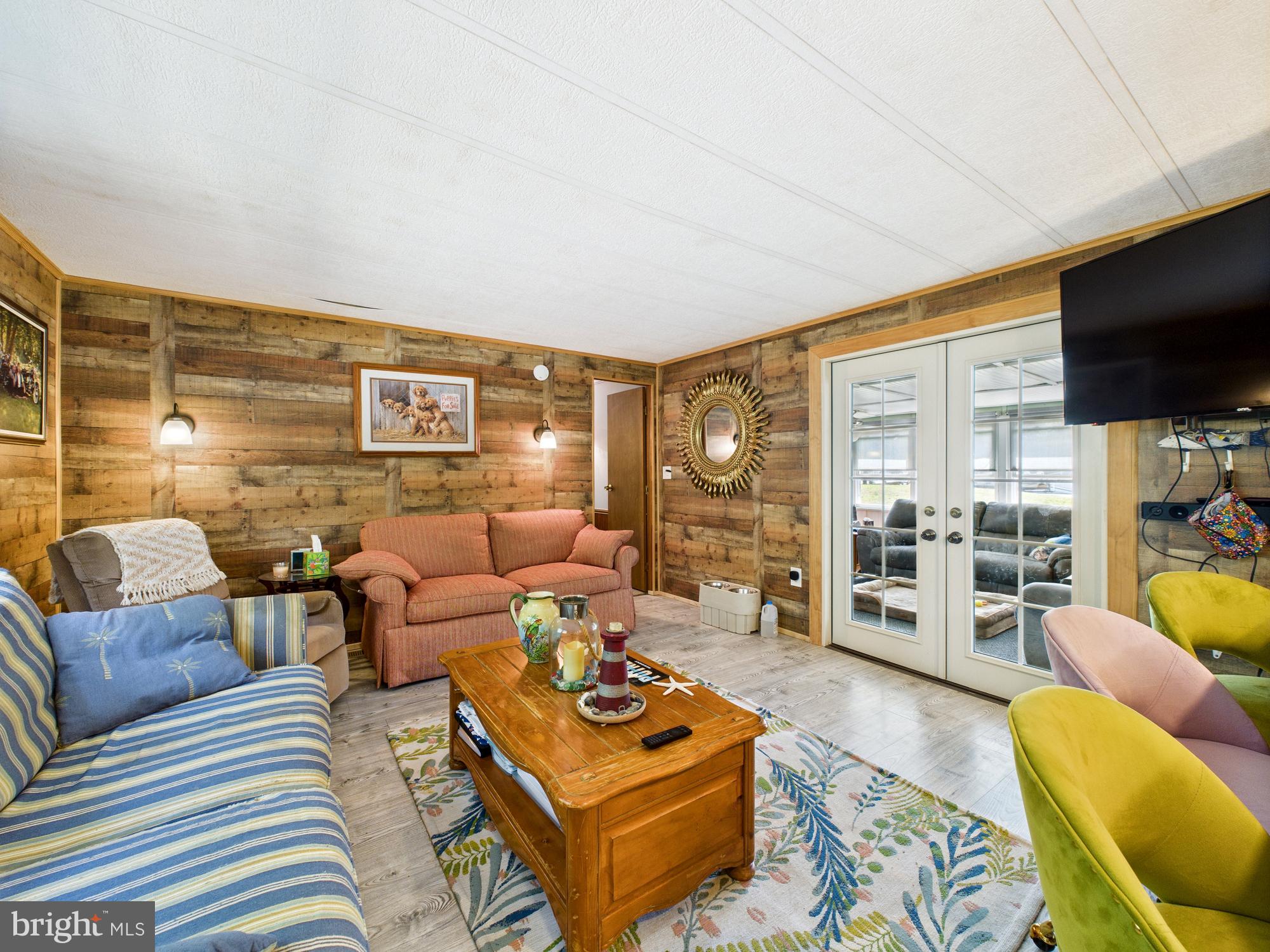 26141 HOLLYBERRY