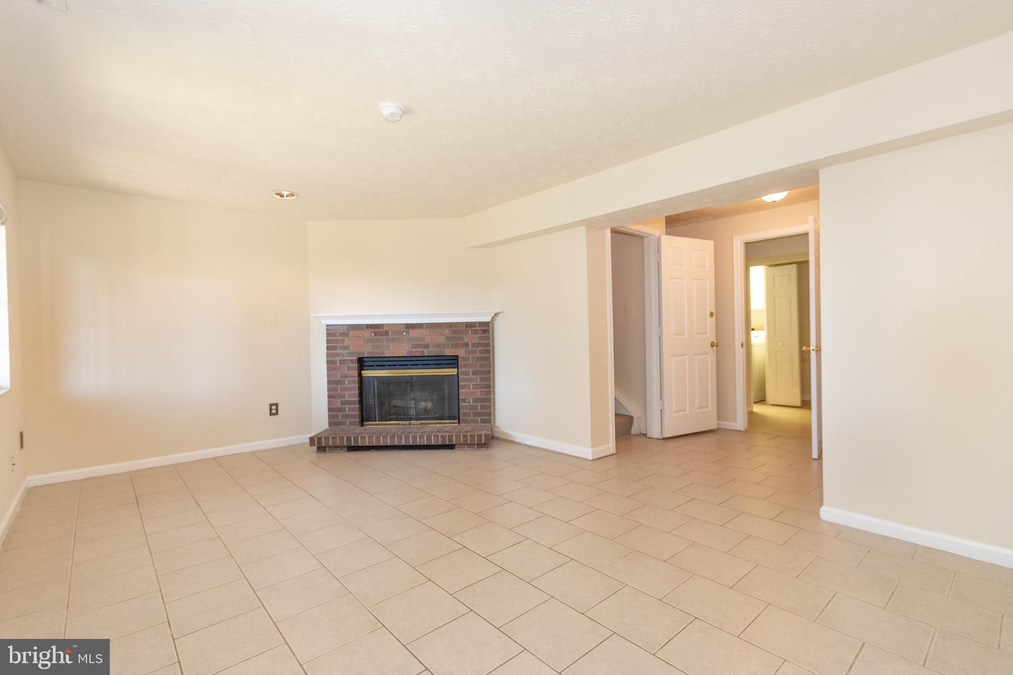 HEATHER GLEN - Residential Lease