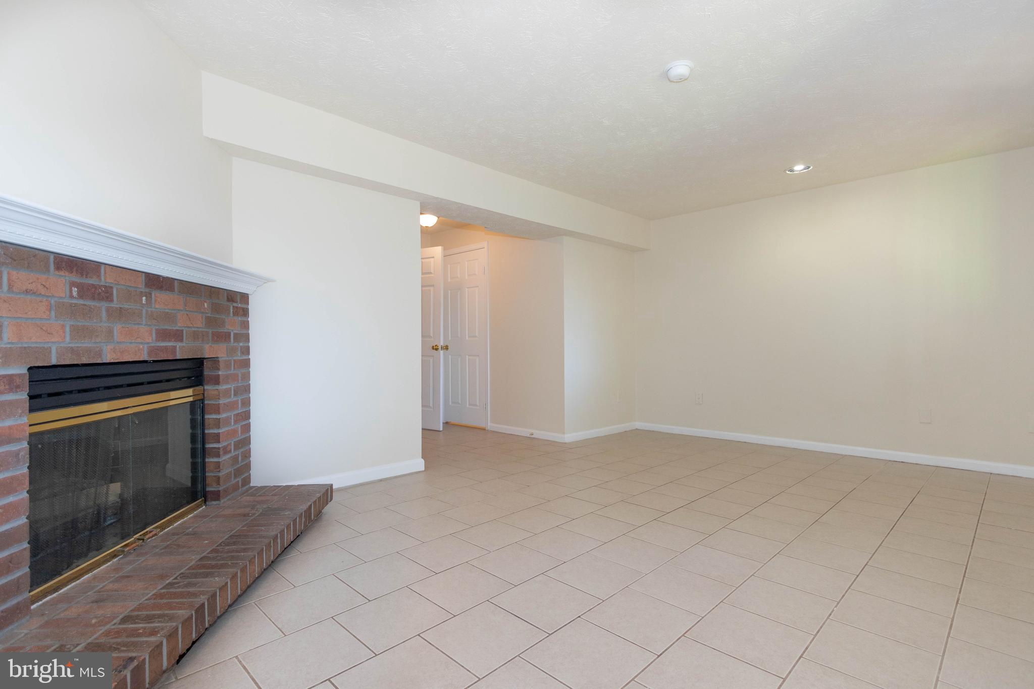 HEATHER GLEN - Residential Lease