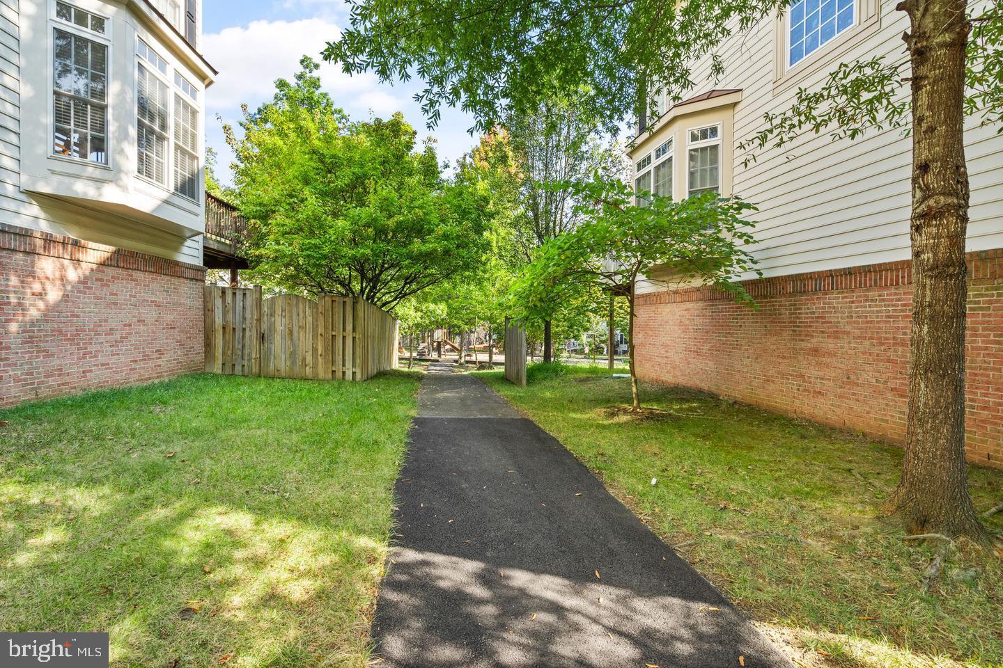 STONE RIDGE NORTH - Residential