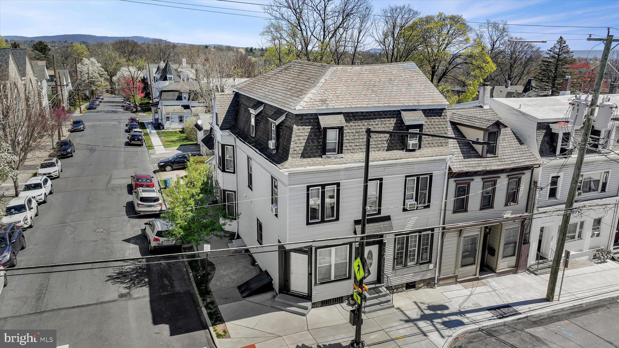 COLLEGE HILL - Commercial Sale