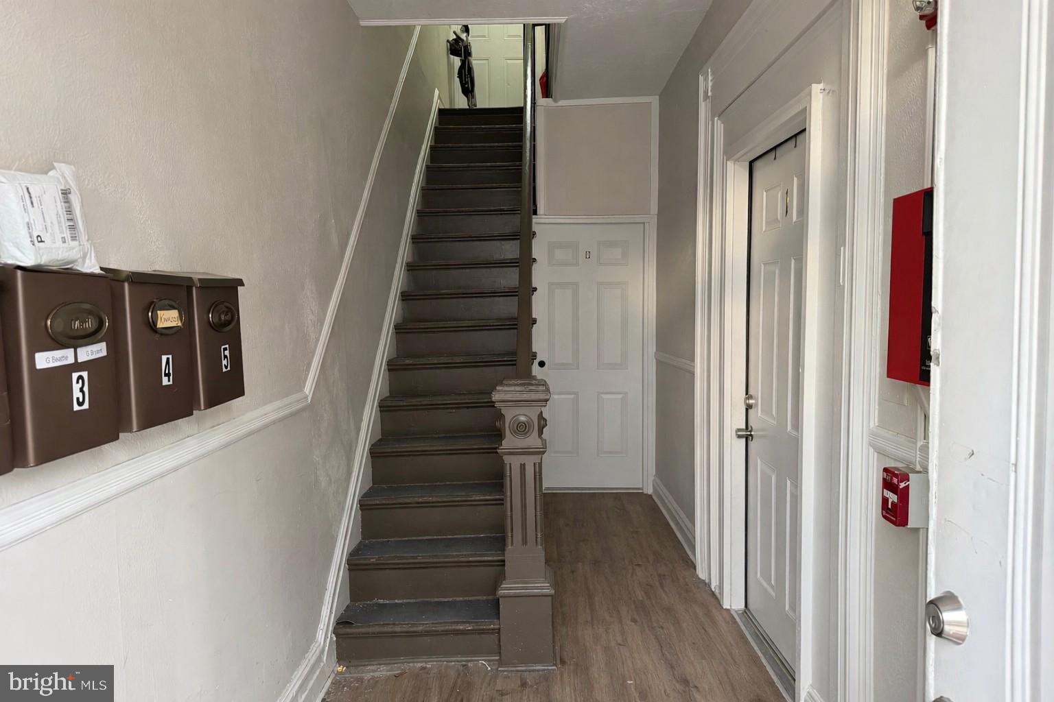 COLLEGE HILL - Commercial Sale