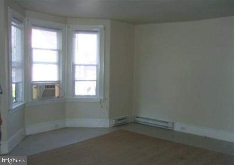 COLLEGE HILL - Commercial Sale