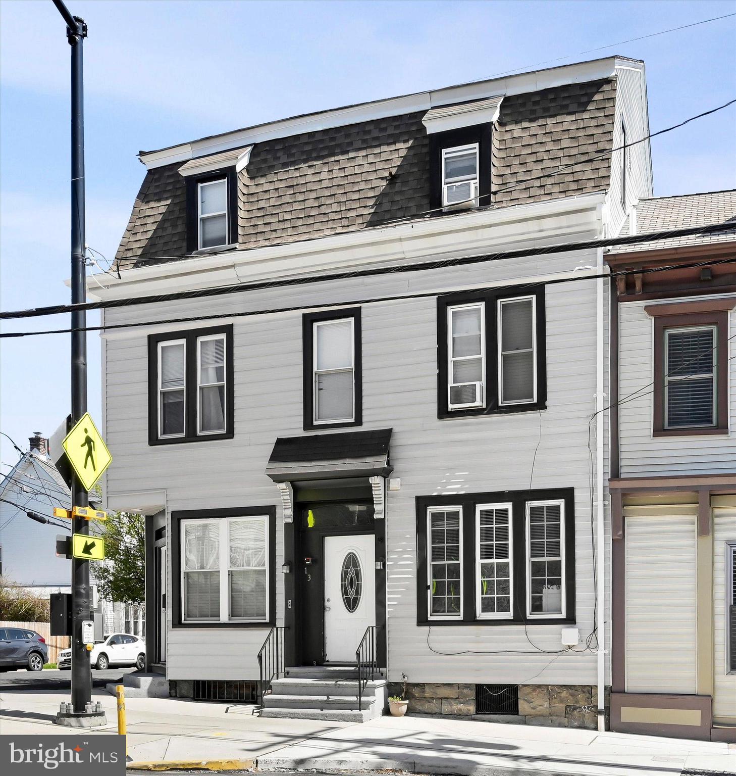 COLLEGE HILL - Commercial Sale