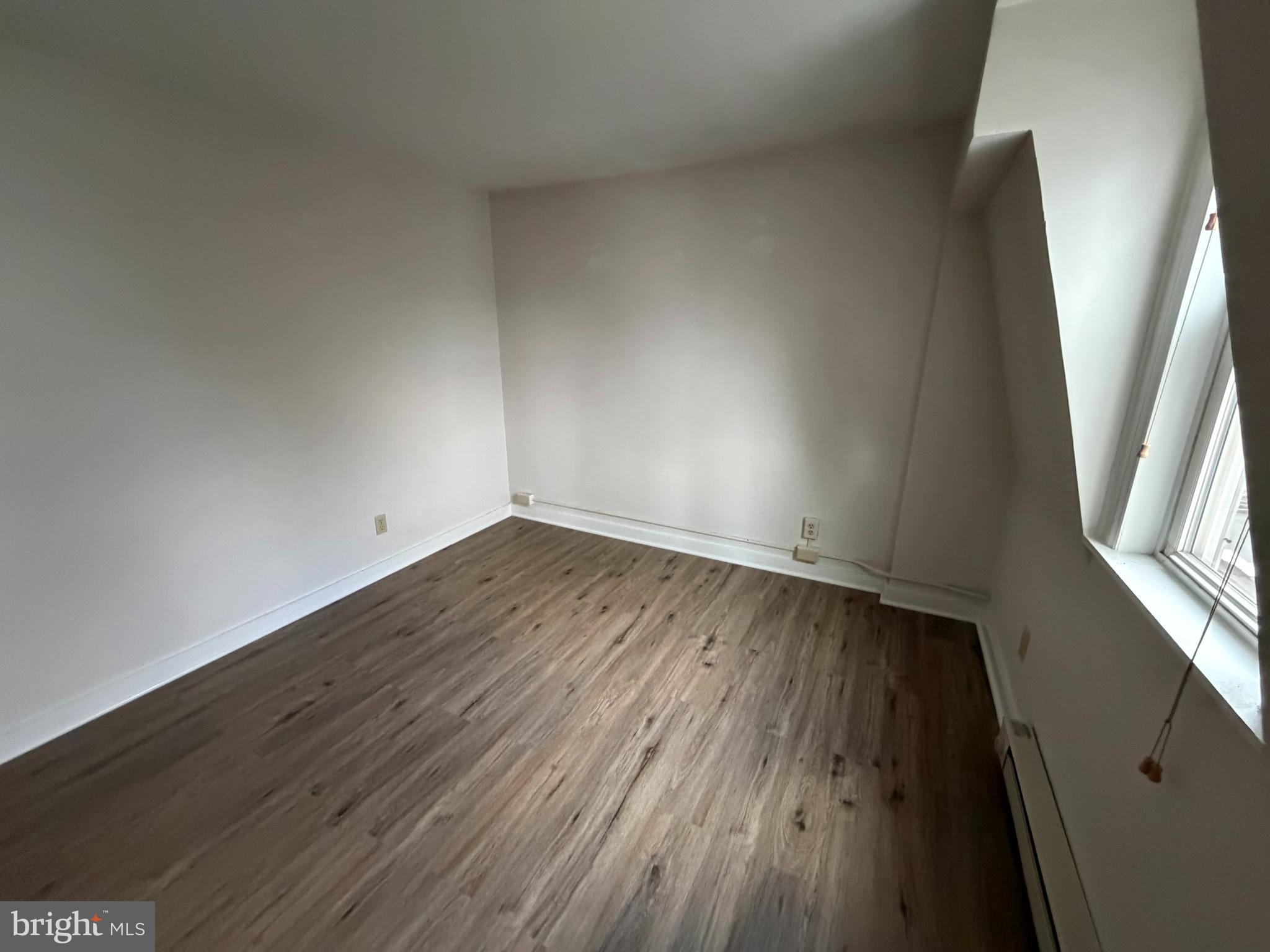 COLLEGE HILL - Commercial Sale