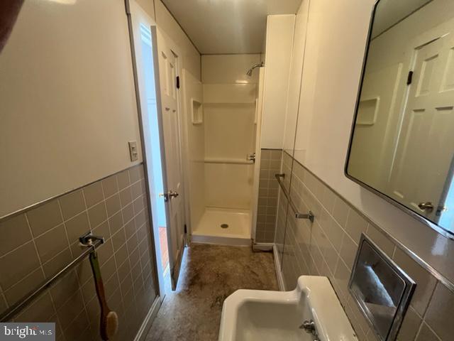 ROMNEY - Residential