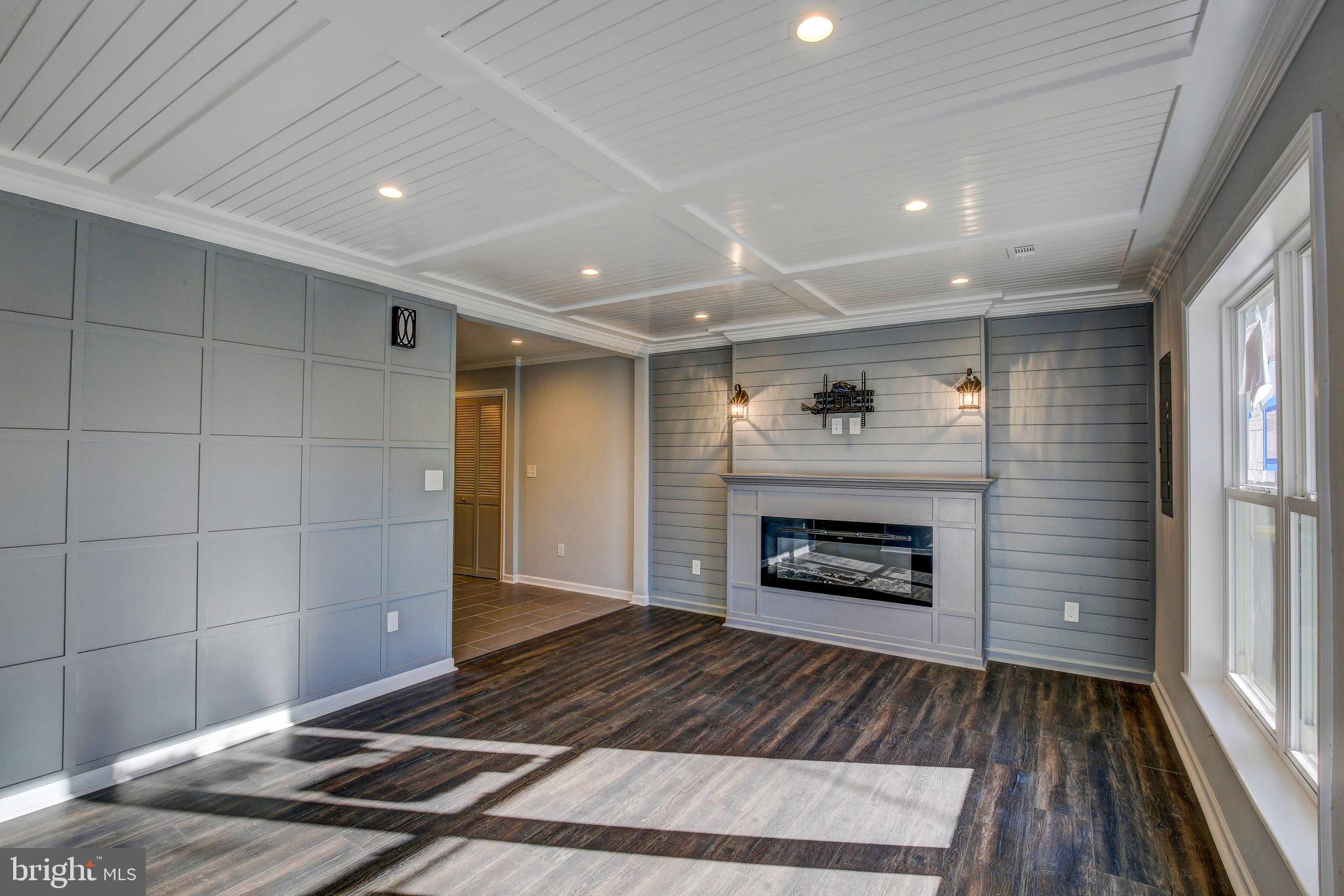 DEFENSE HEIGHTS - Residential