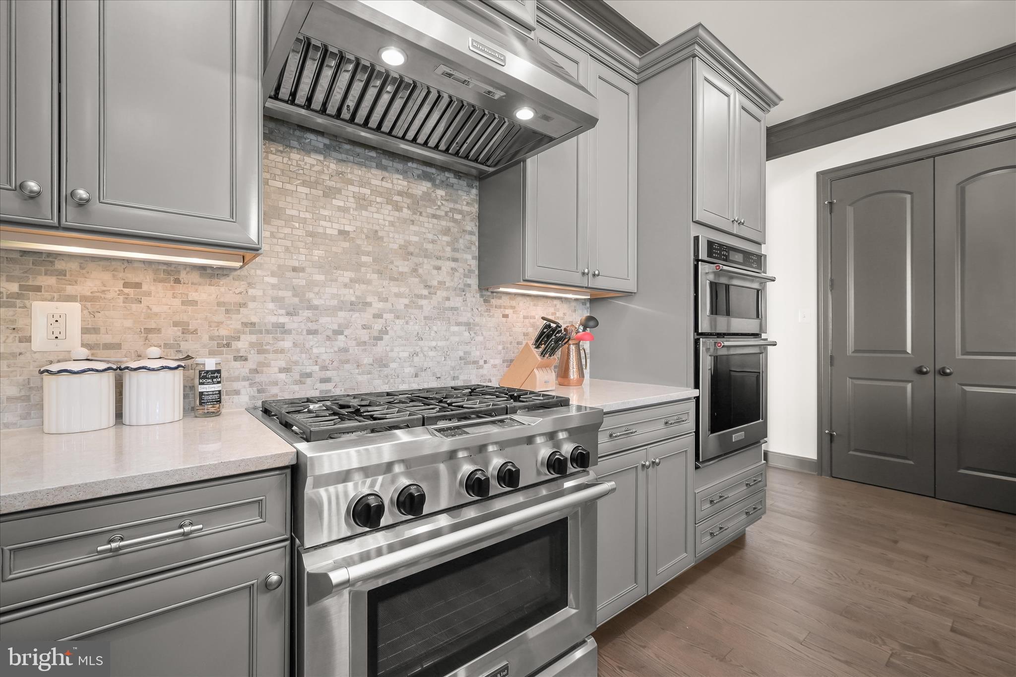 HIGHLAND RESERVE - Residential