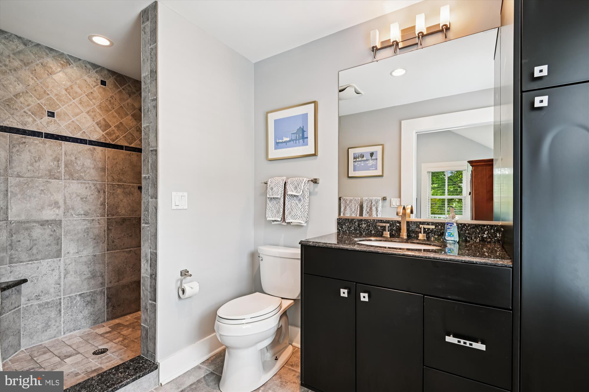 EASTPORT - Residential