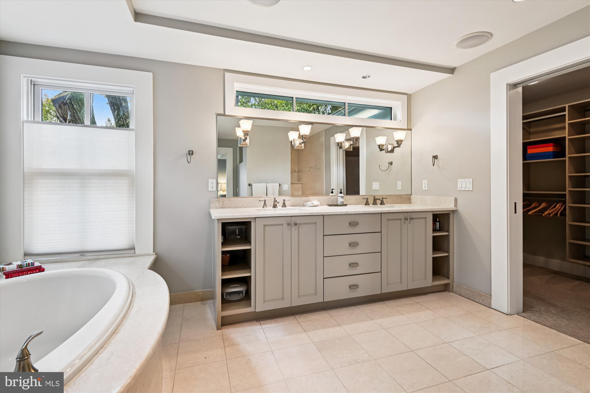 EASTPORT - Residential