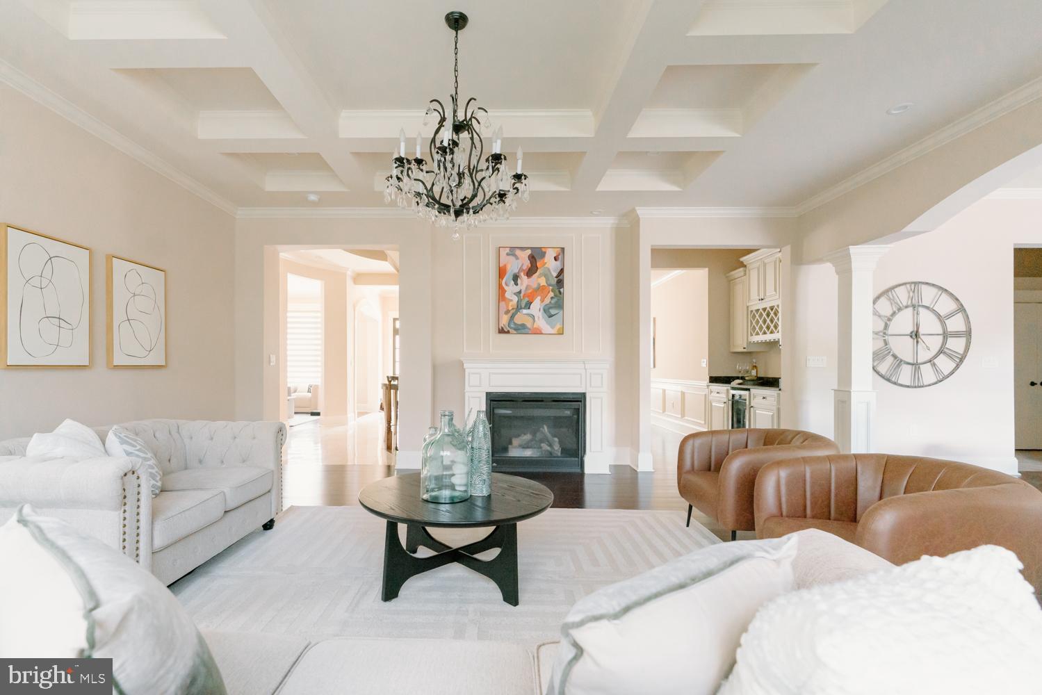 VIENNA WOODS - Residential