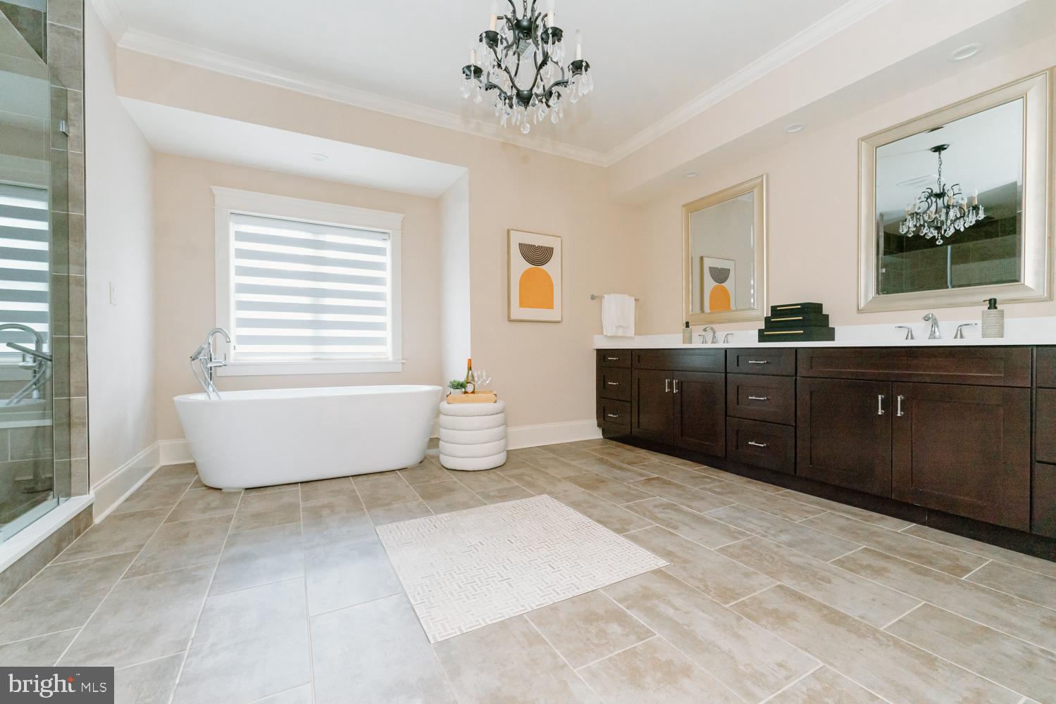 VIENNA WOODS - Residential