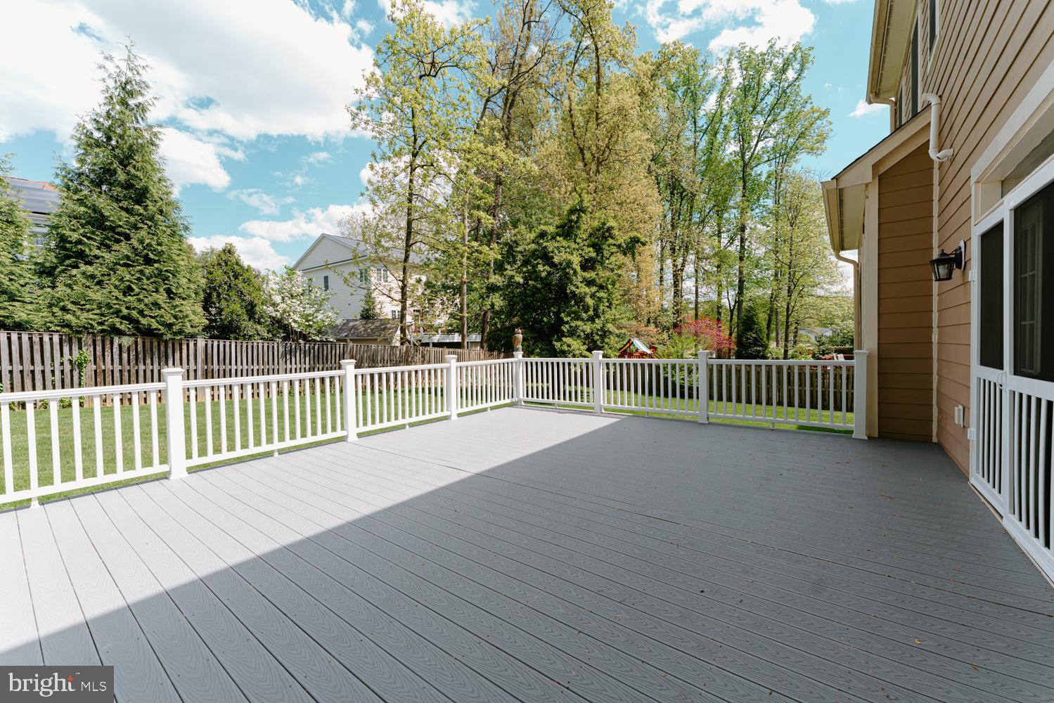 VIENNA WOODS - Residential