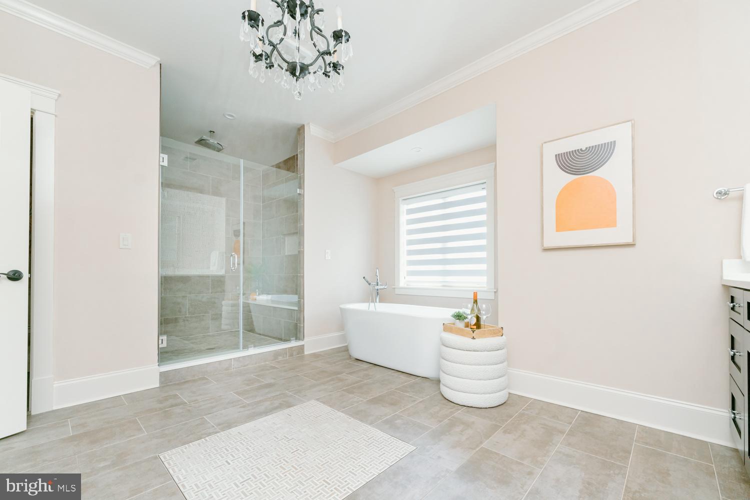 VIENNA WOODS - Residential