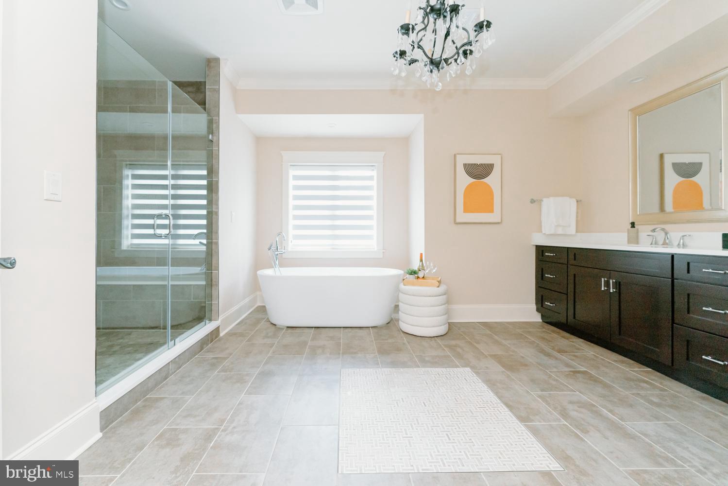 VIENNA WOODS - Residential