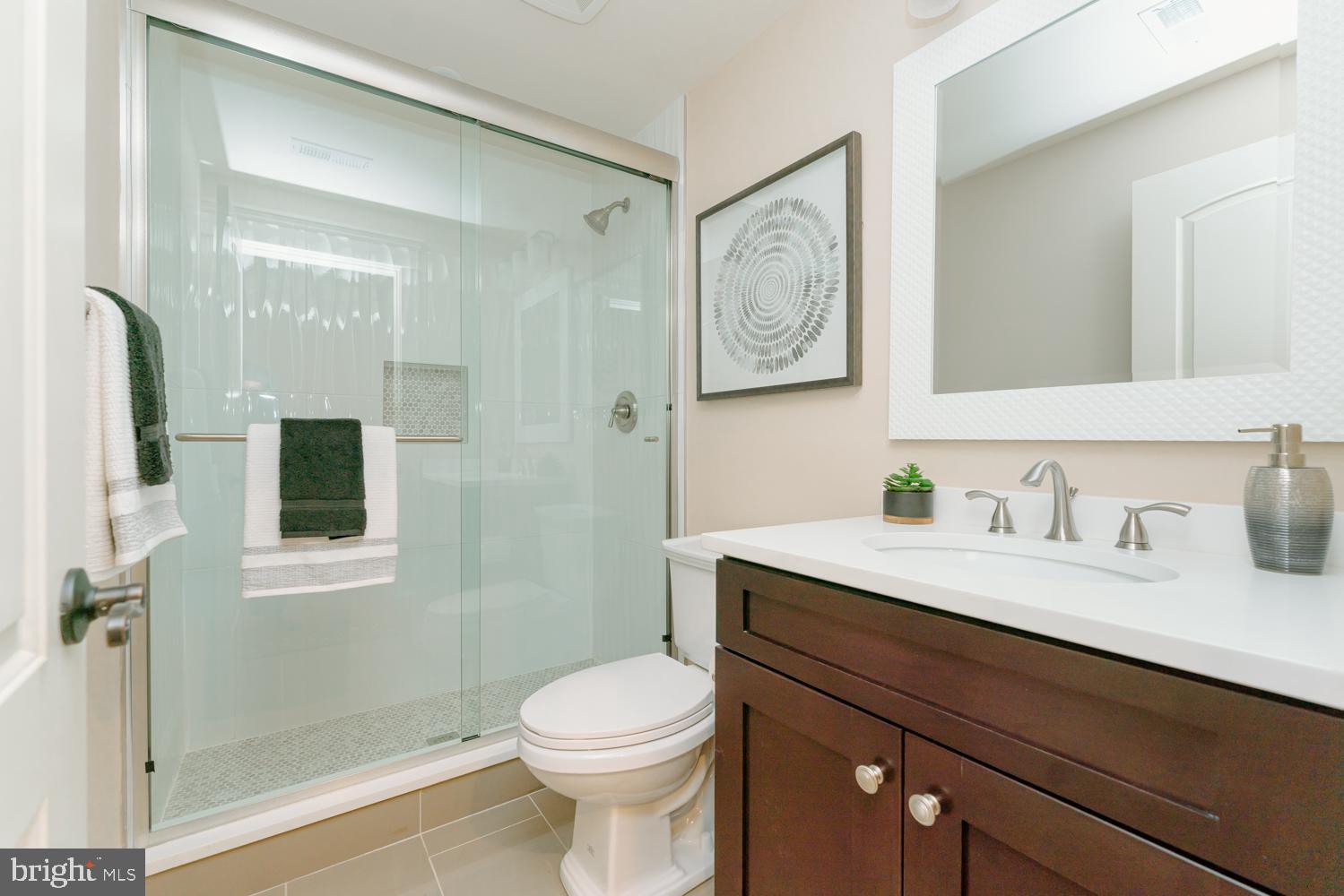 VIENNA WOODS - Residential